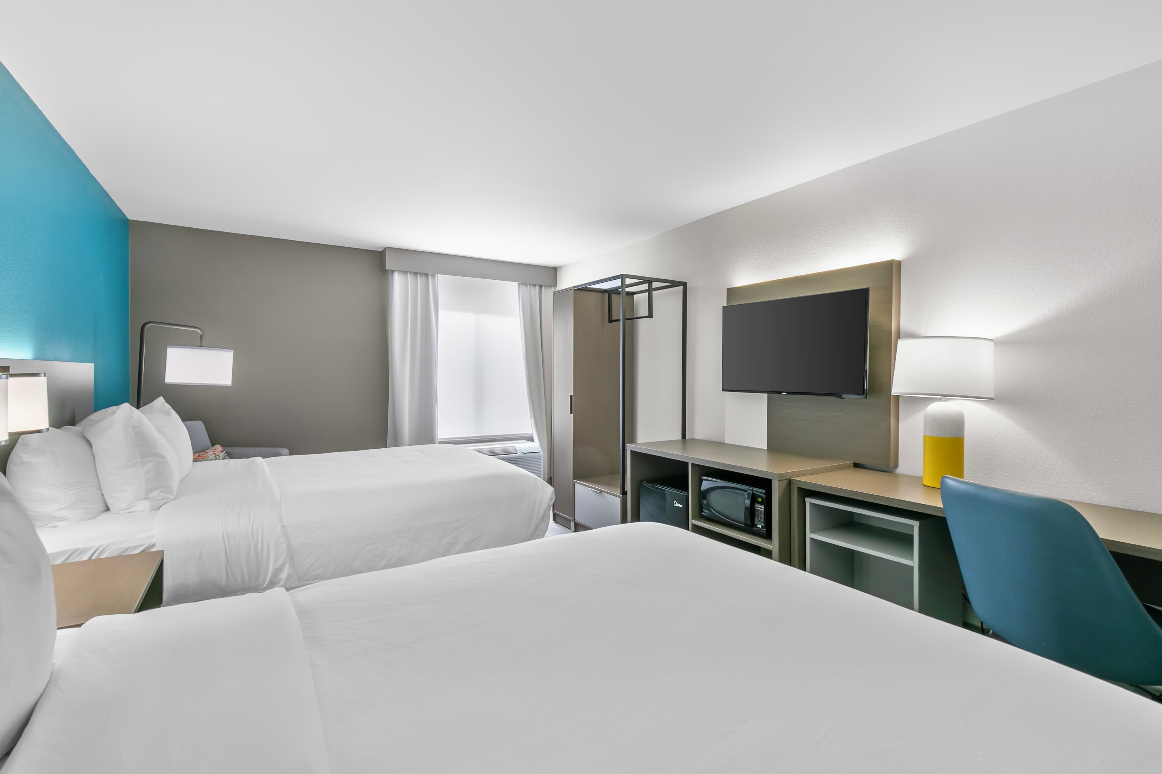 Comfort Inn & Suites — 15