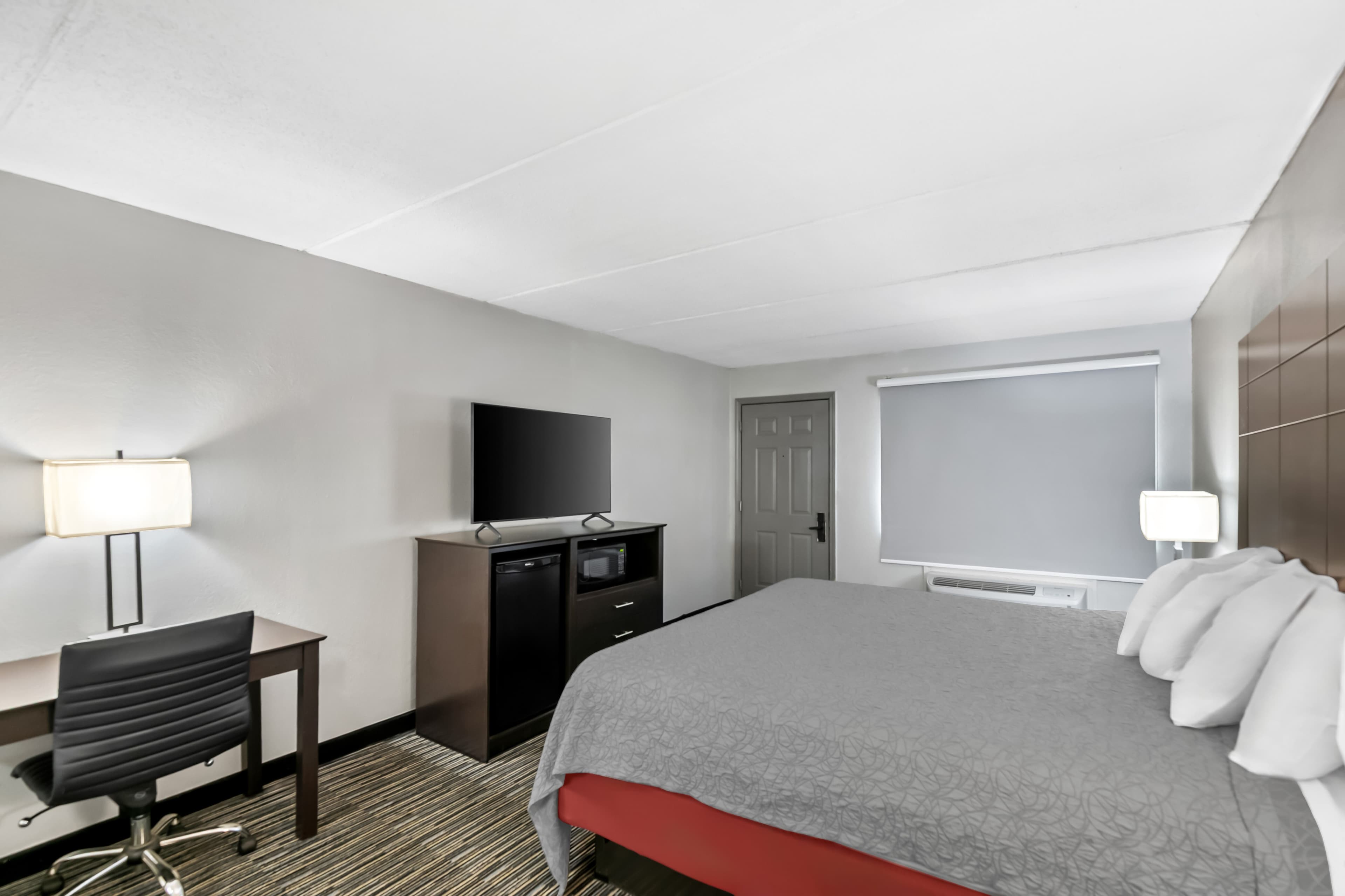 Econo Lodge Helen — 22