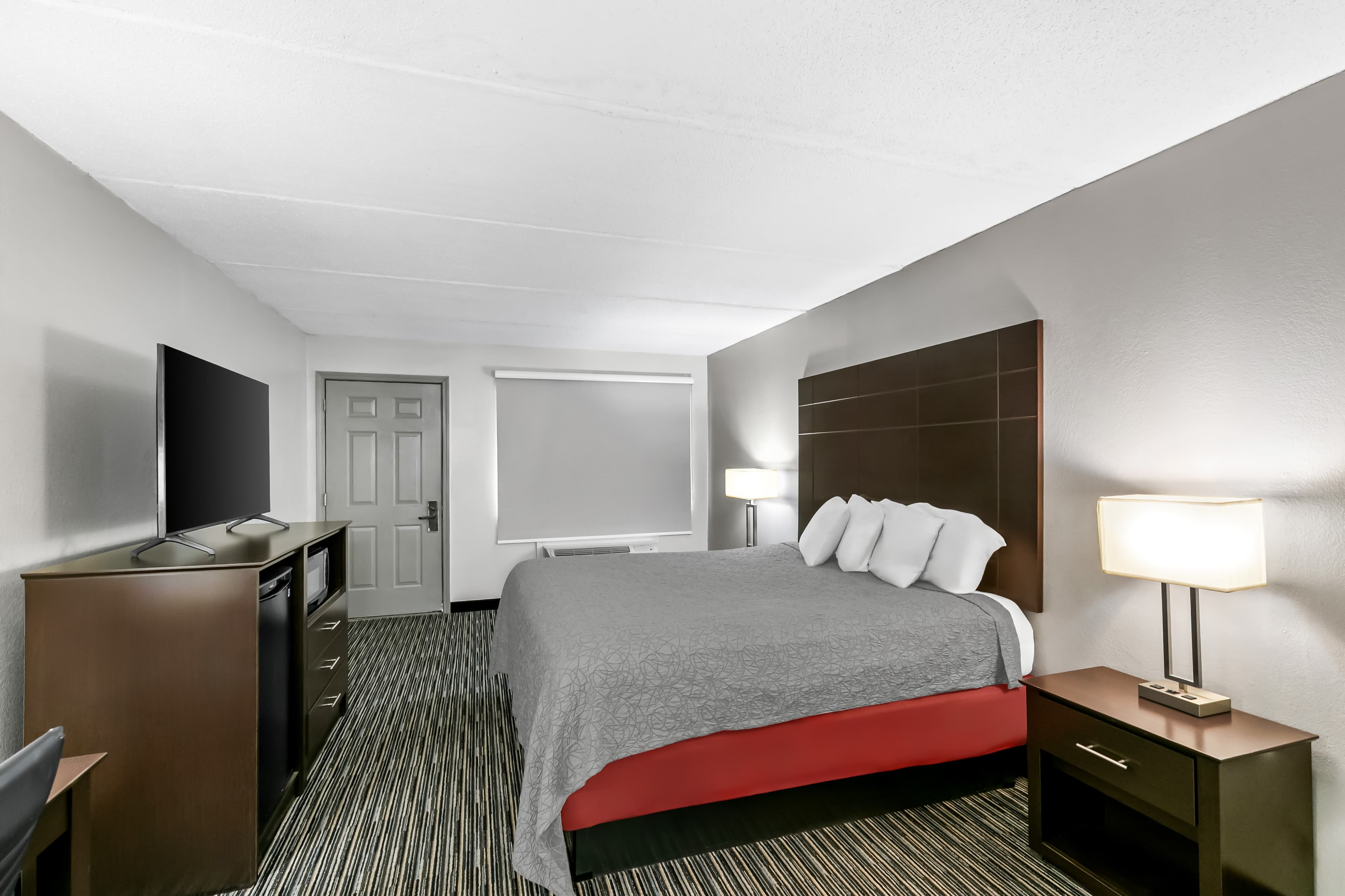 Econo Lodge Helen — 23