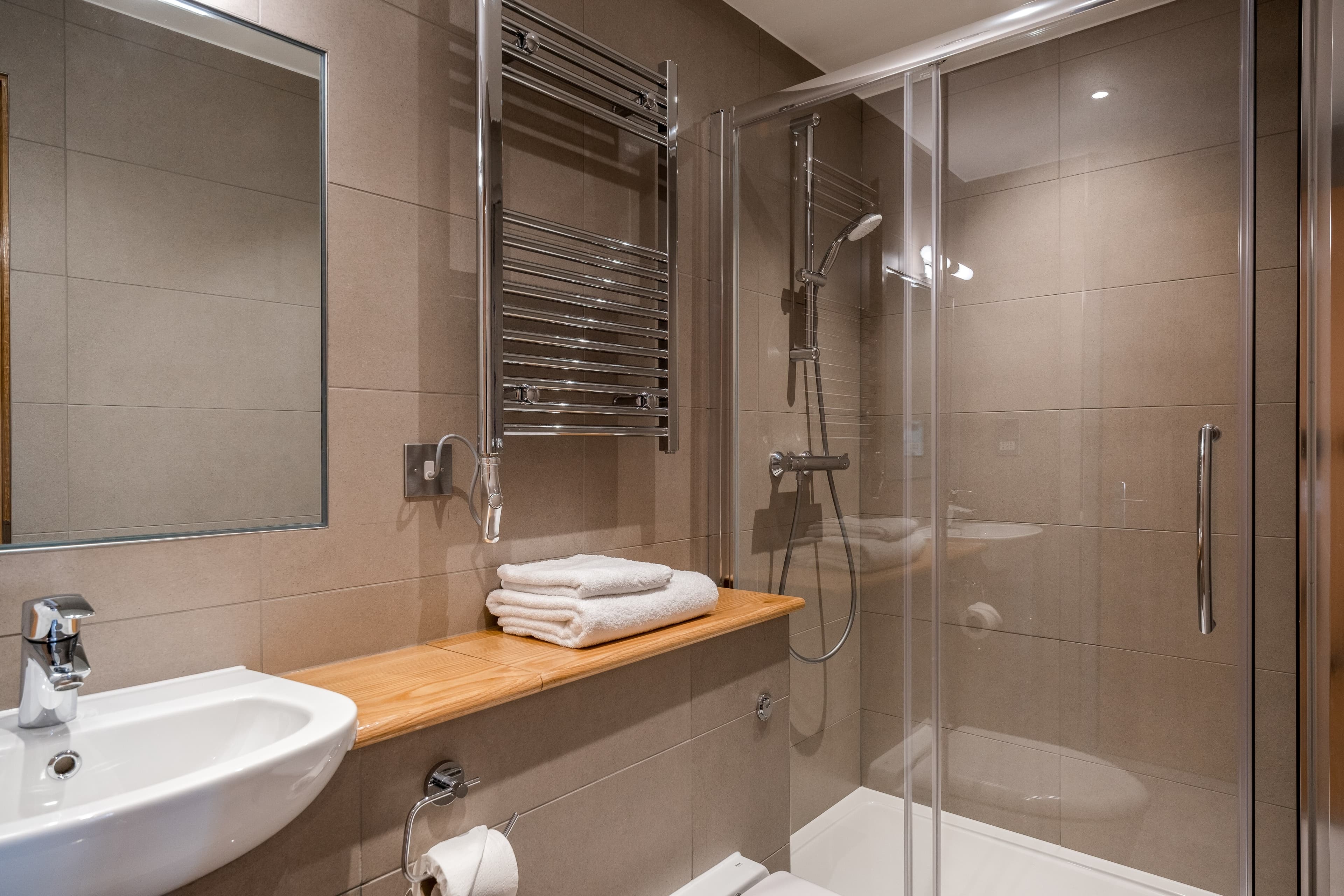 Comfort Inn Hyde Park - Image 5