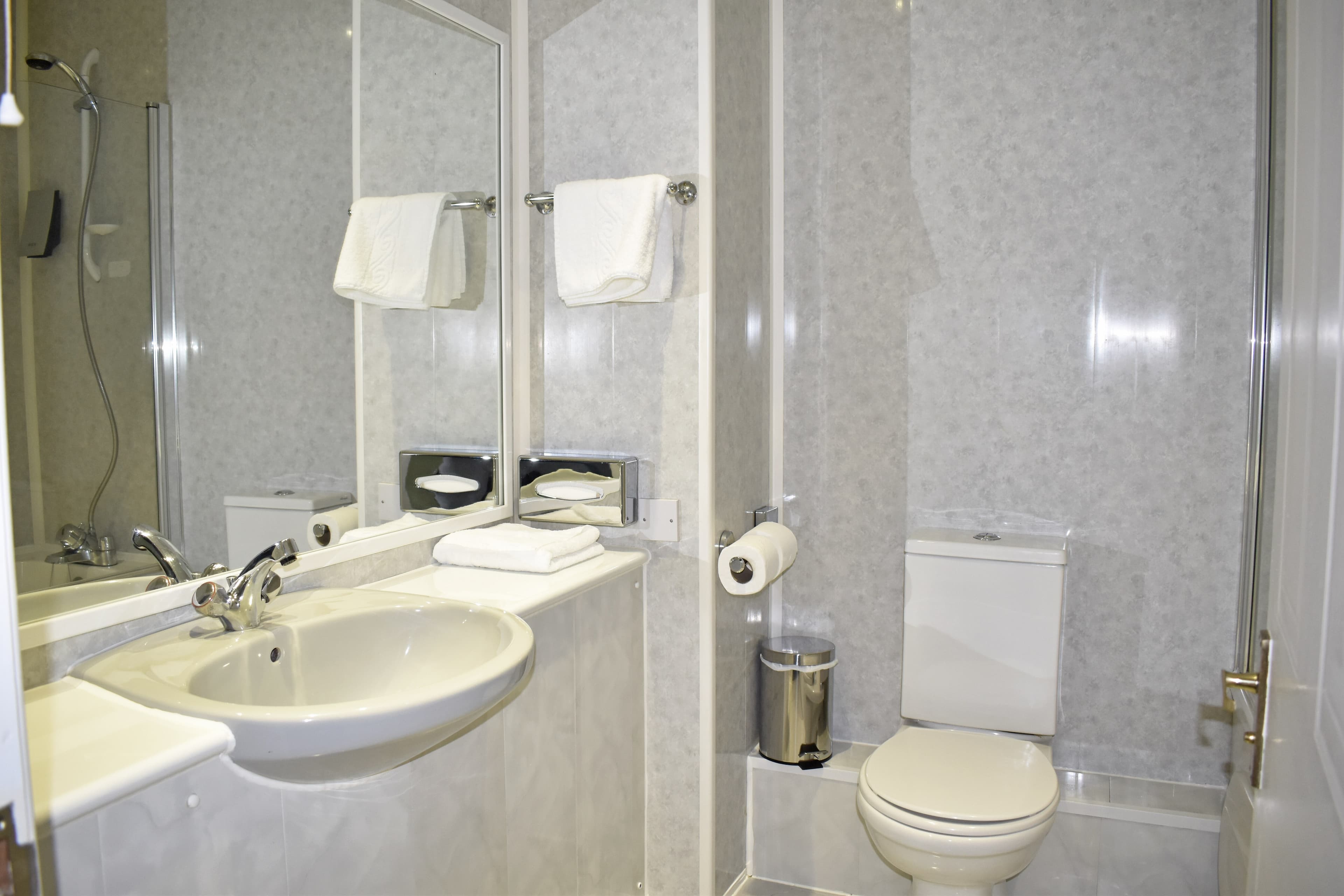 Quality Hotel Coventry - Image 3