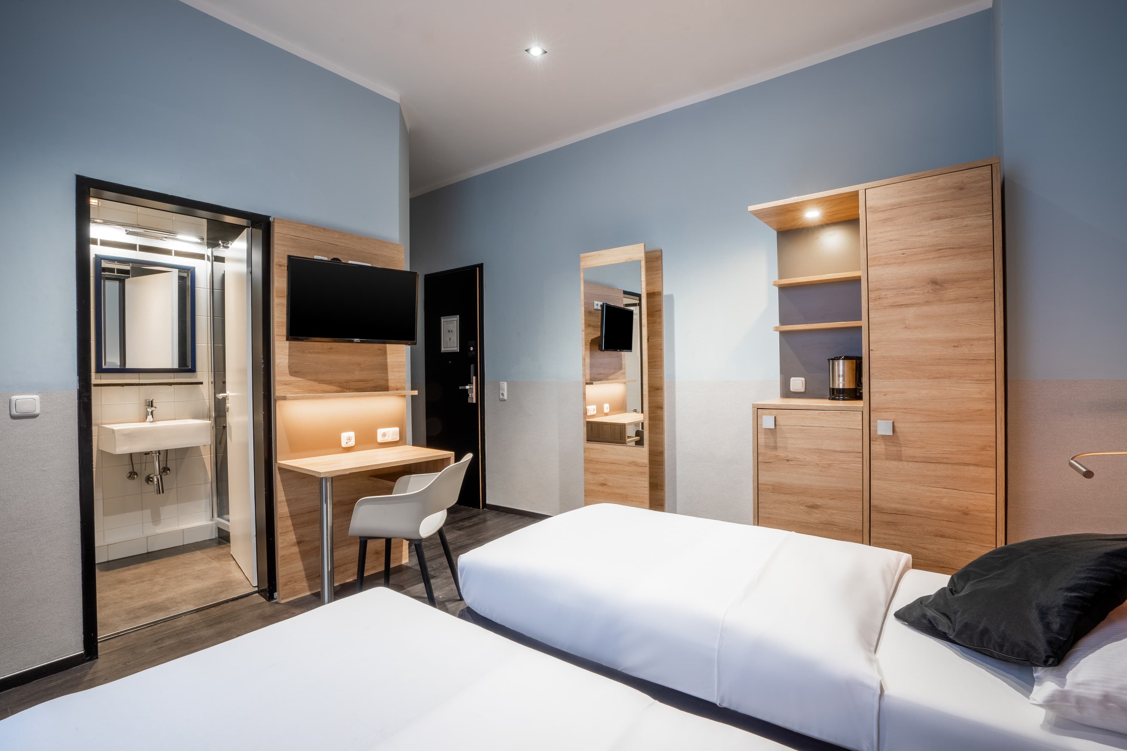 Comfort Hotel Frankfurt Central Station — 24