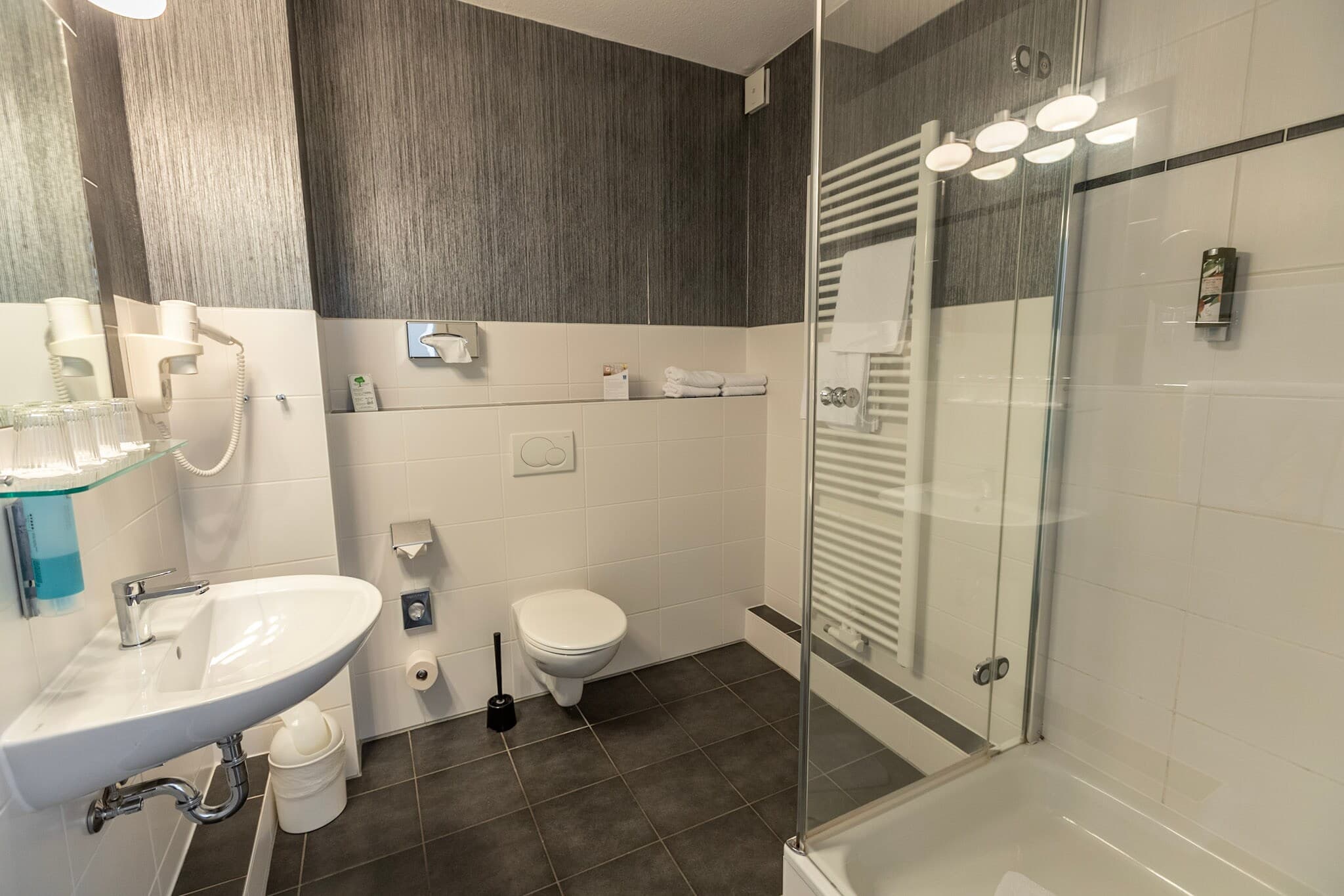 Comfort Hotel tom Kyle — 9