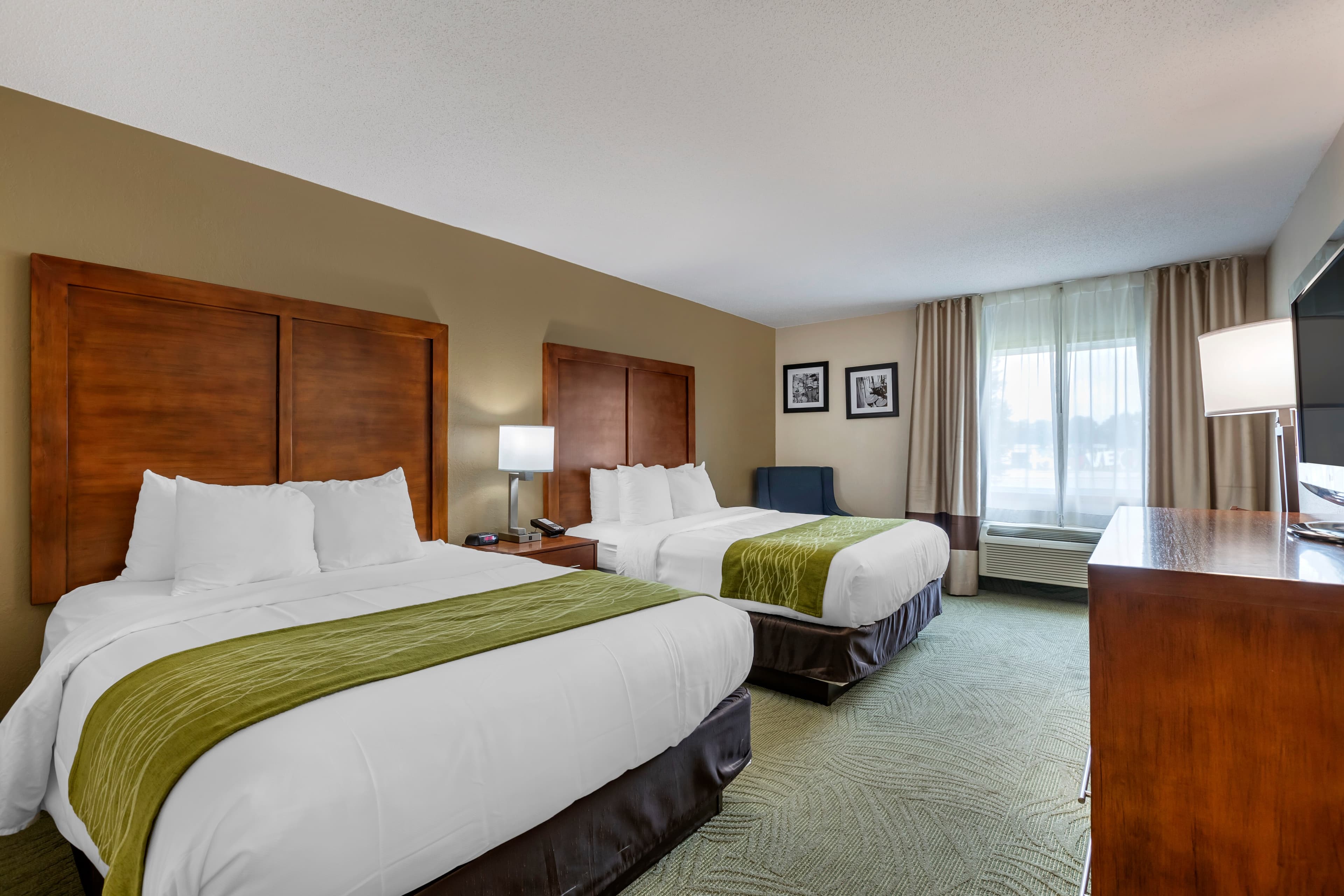Comfort Inn Muscatine near Hwy 61 — 16