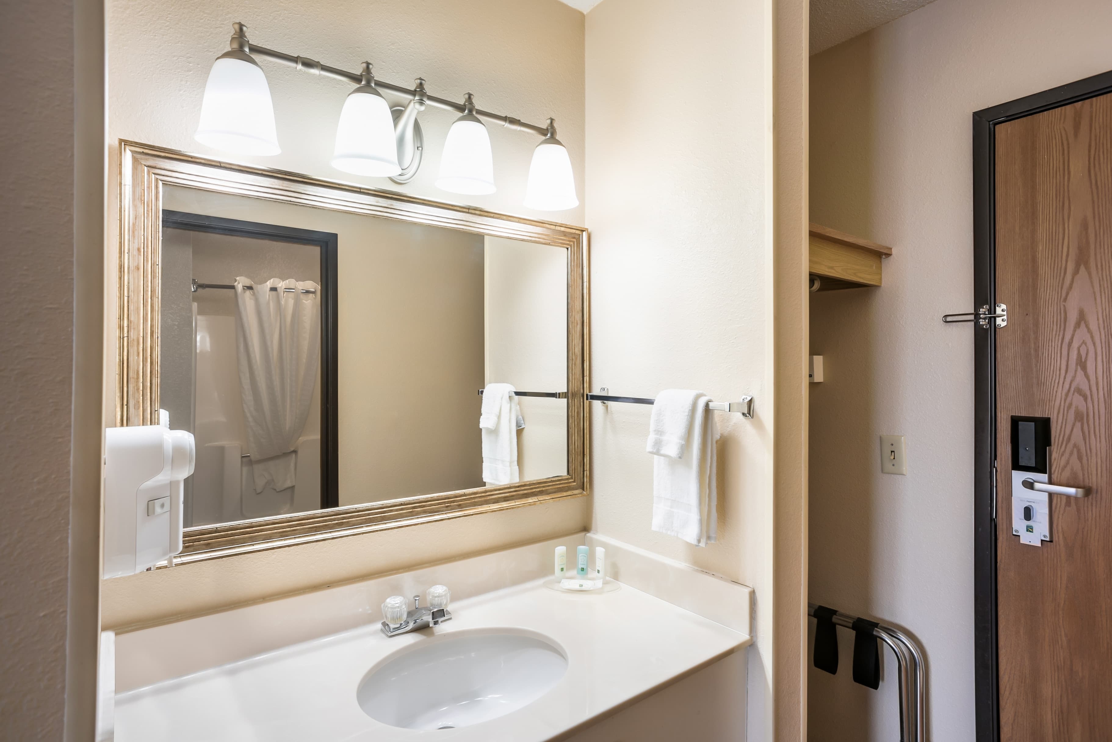 Quality Inn Cedar Rapids South — 19