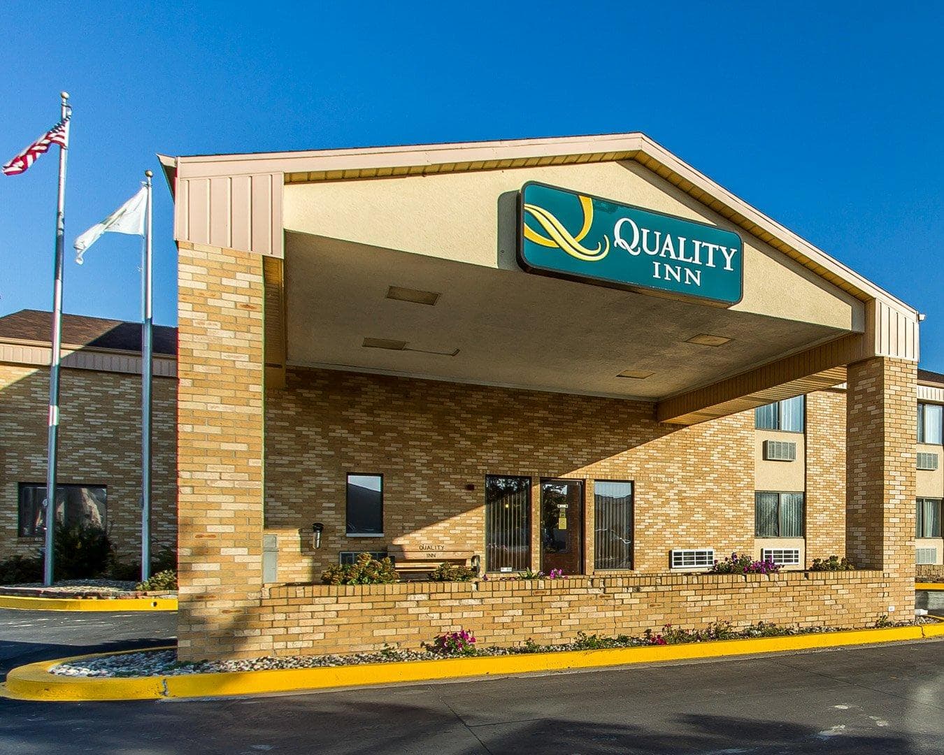 Quality Inn Burlington near Hwy 34 - Image 1