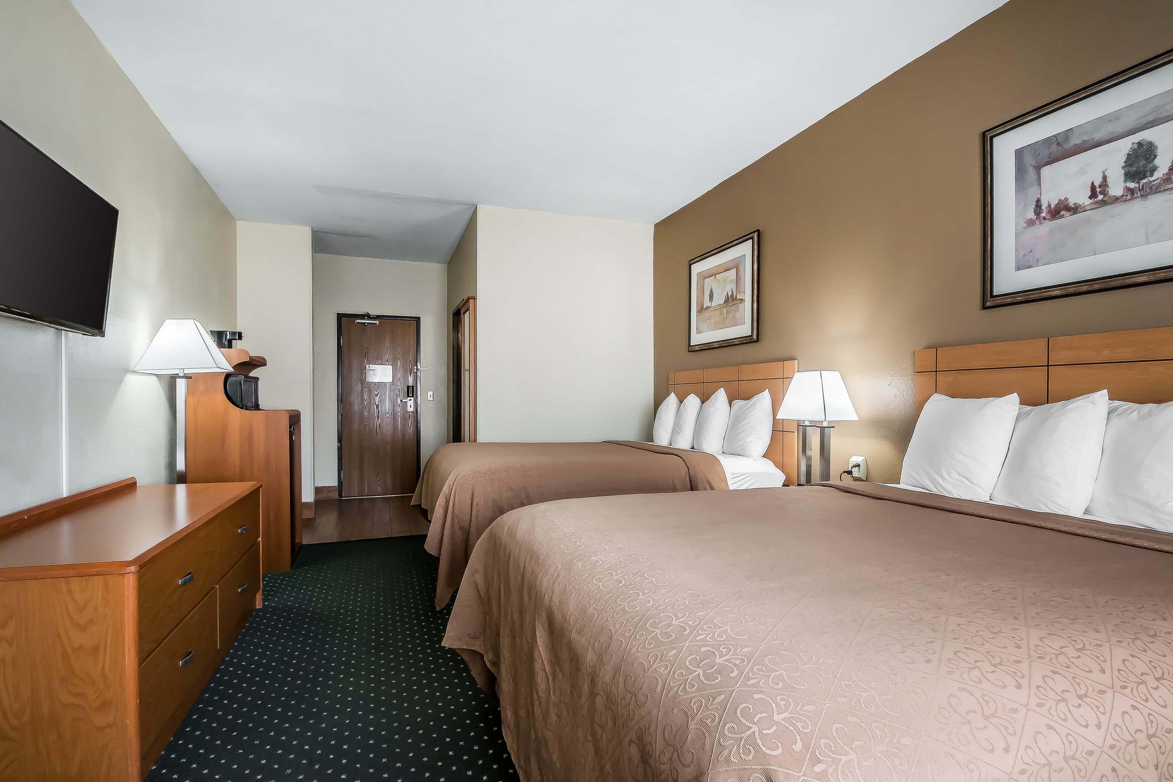 Quality Inn Coralville - Iowa River Landing — 9