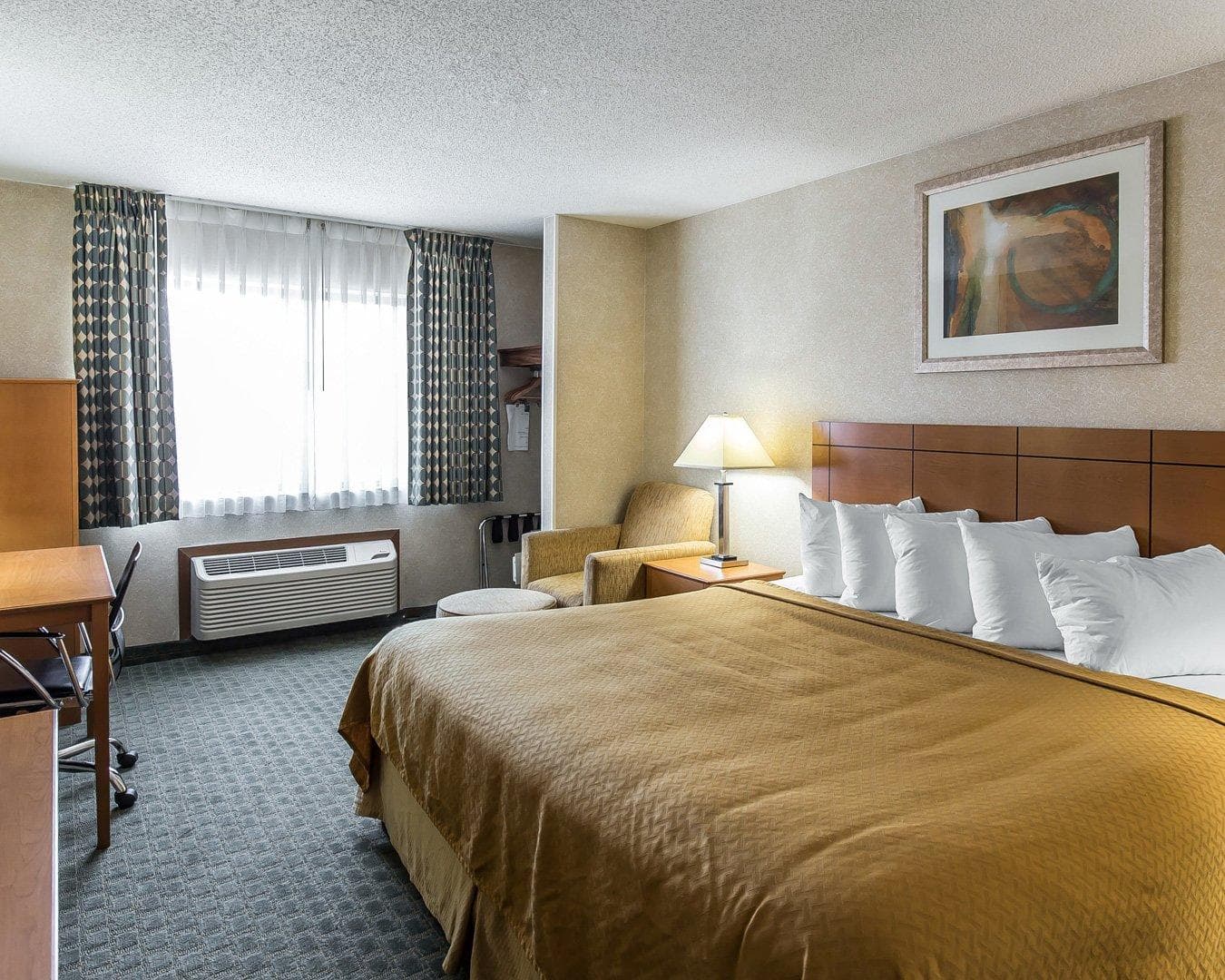 Quality Inn at Collins Road - Cedar Rapids - Image 3