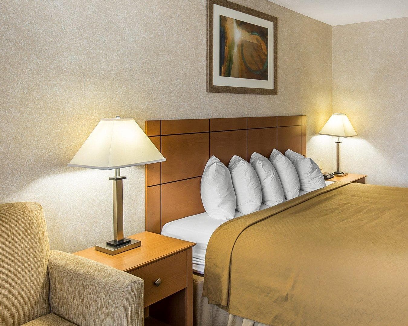 Quality Inn at Collins Road - Cedar Rapids - Image 4