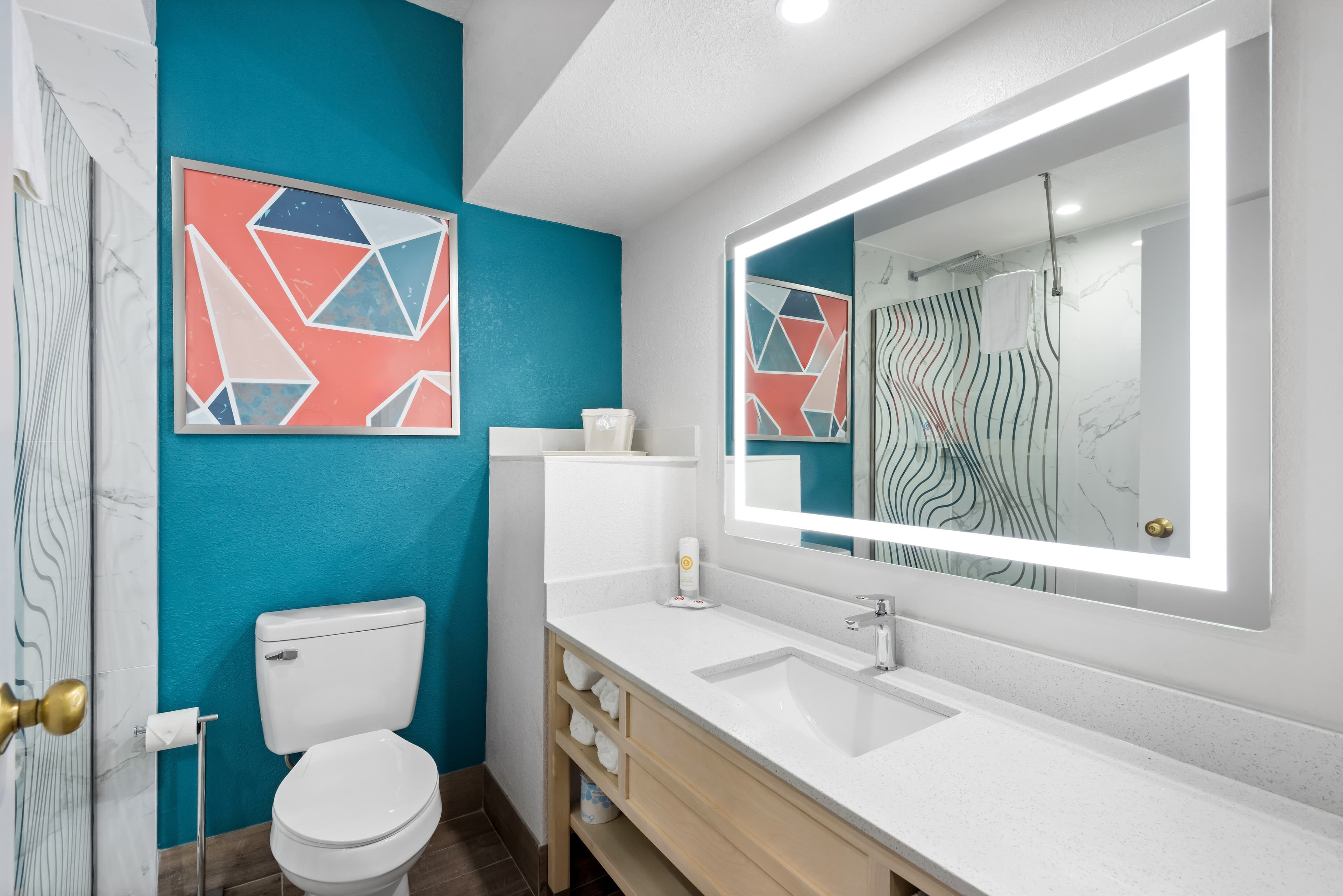 Comfort Inn & Suites Mason City - Clear Lake — 13
