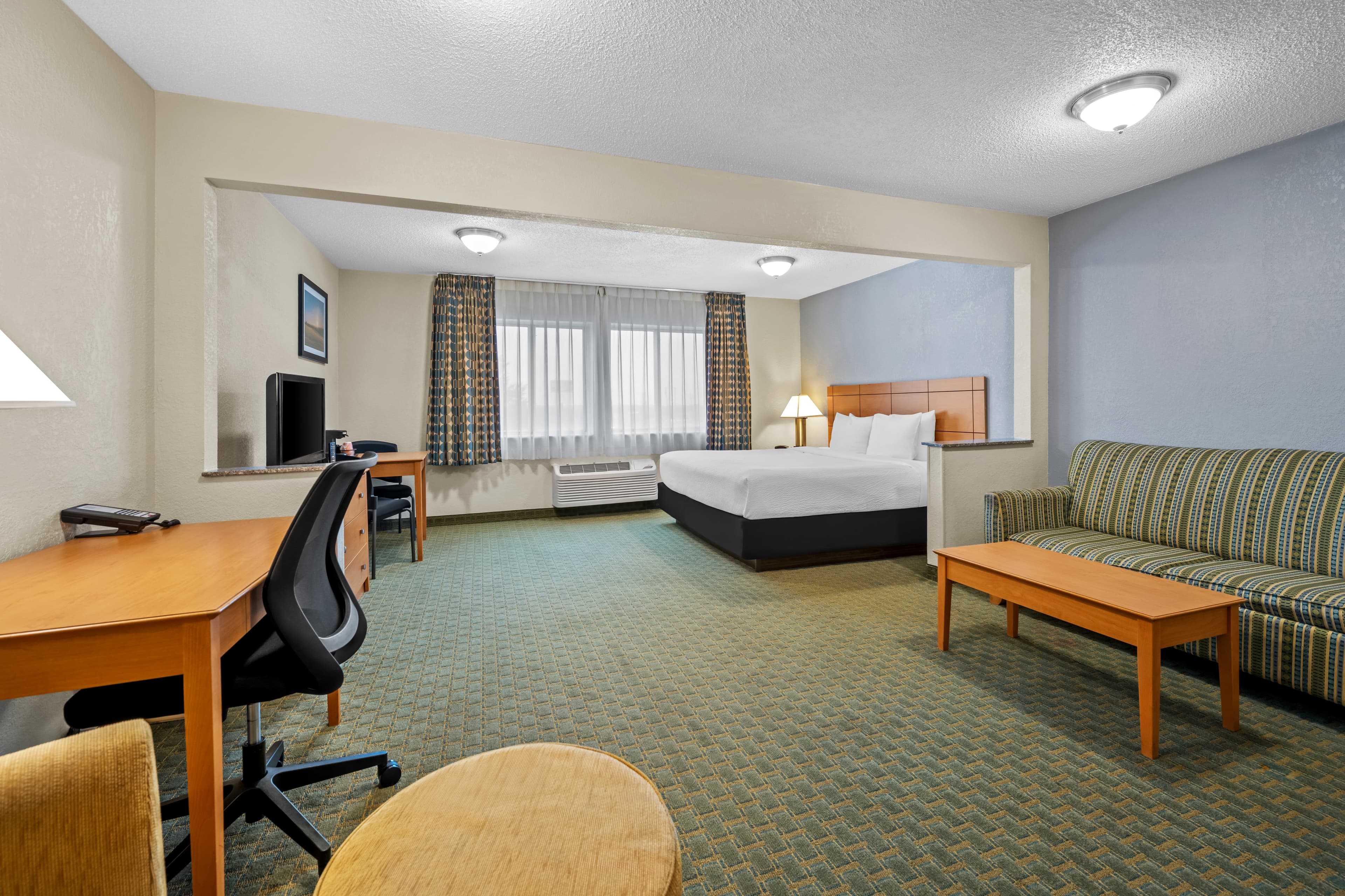 Quality Inn Dubuque on Hwy 20 — 18