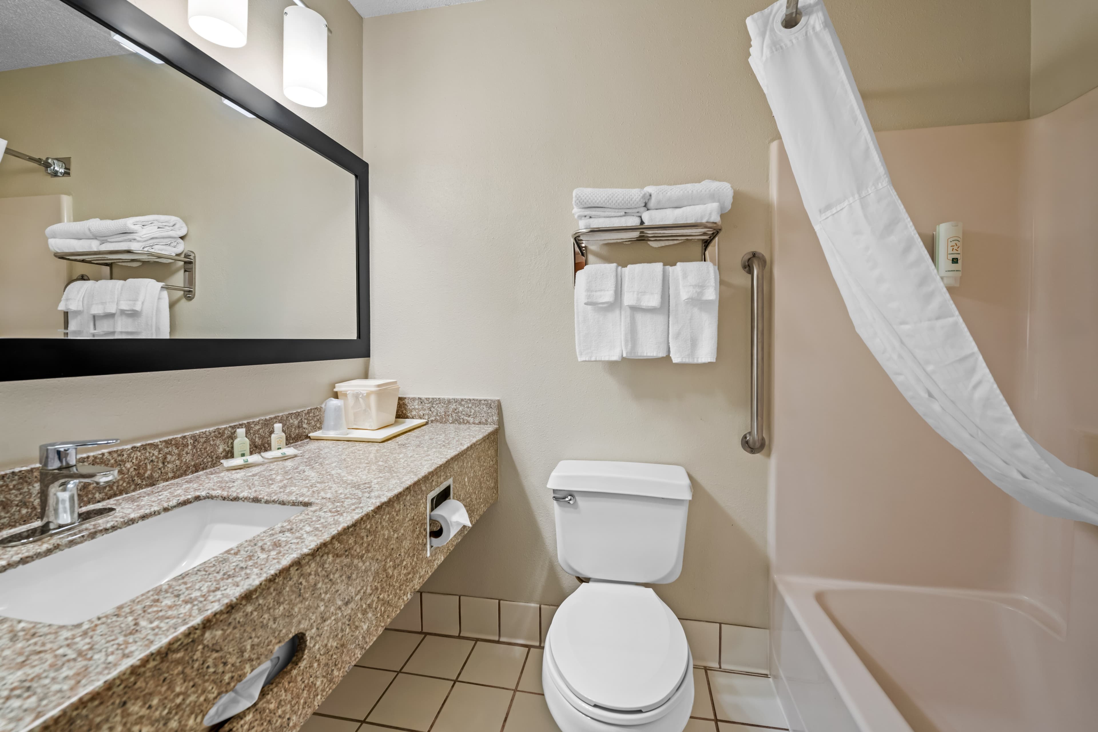 Quality Inn Dubuque on Hwy 20 — 21