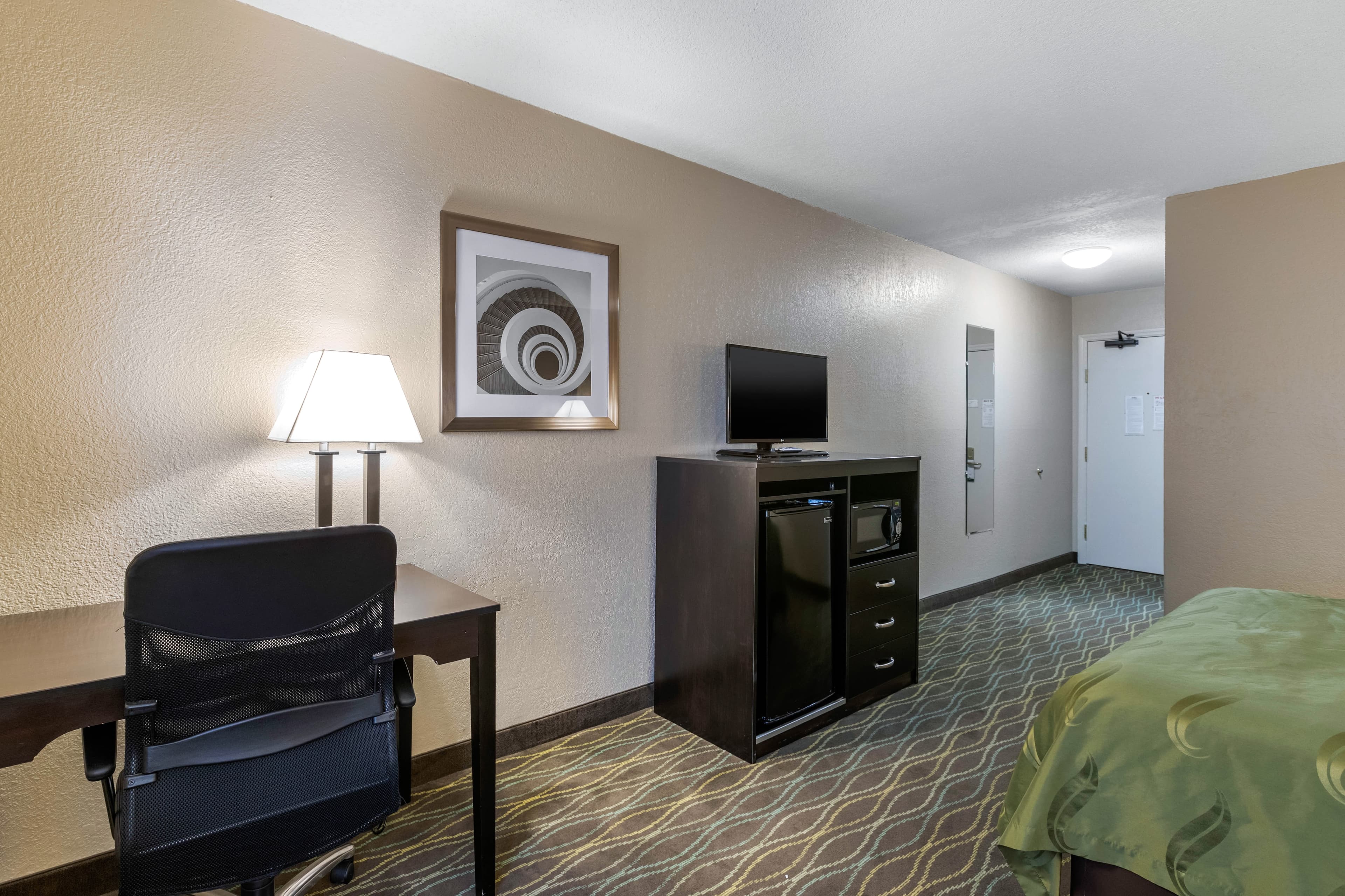 Quality Inn & Suites Des Moines - Merle Hay Road — 19