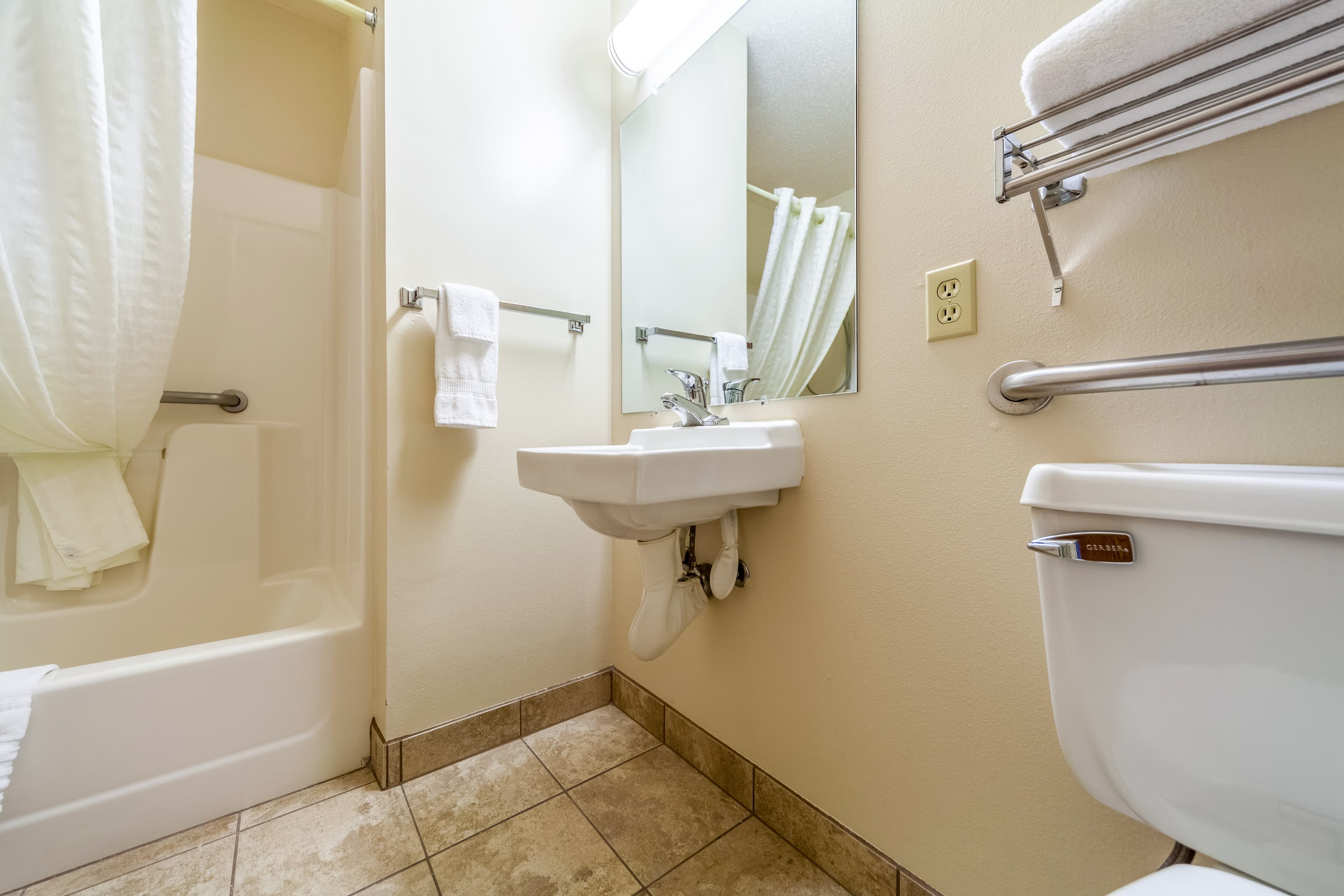 Econo Lodge Sioux Center - Image 5