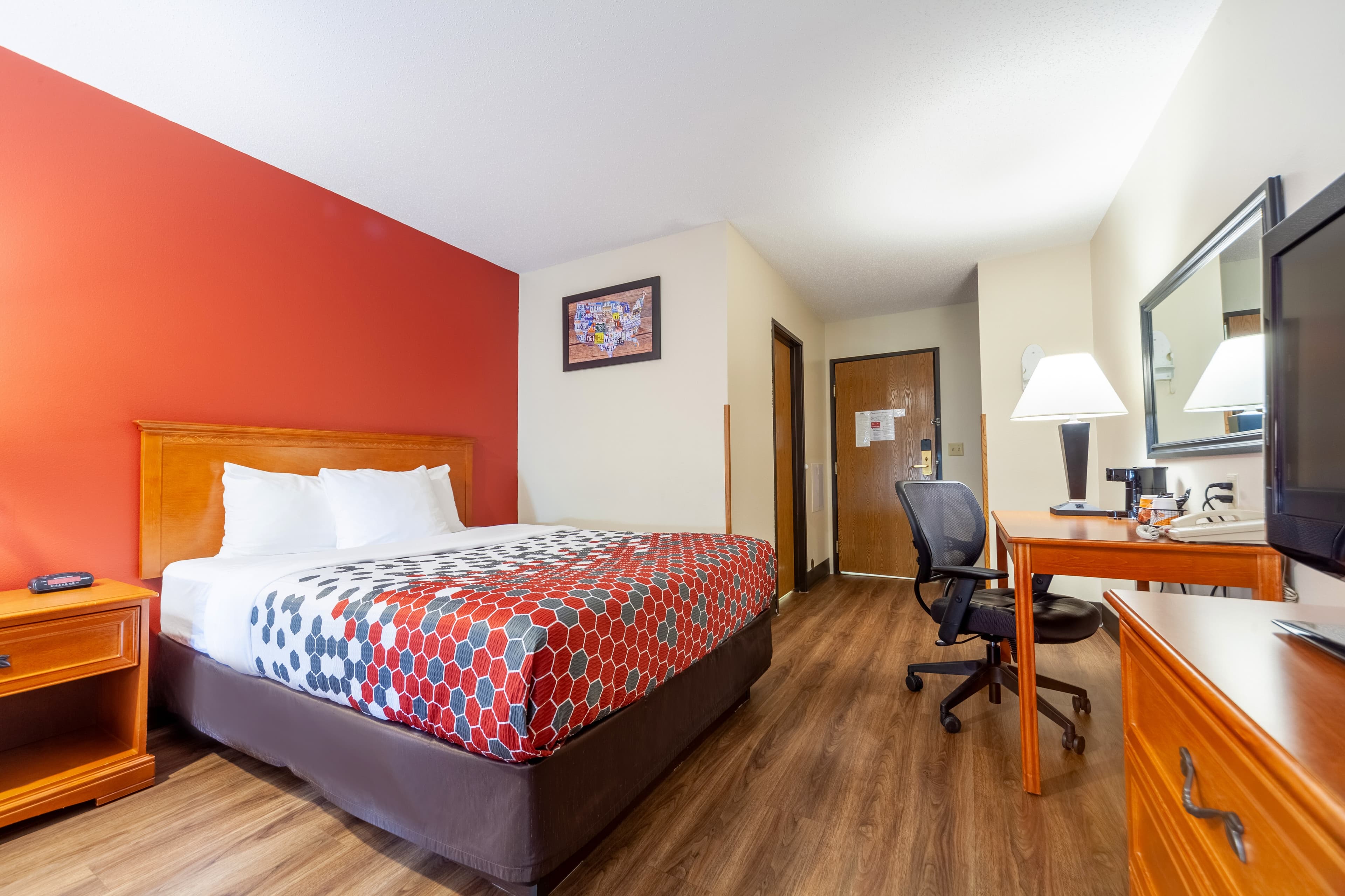 Econo Lodge Sioux Center — 10