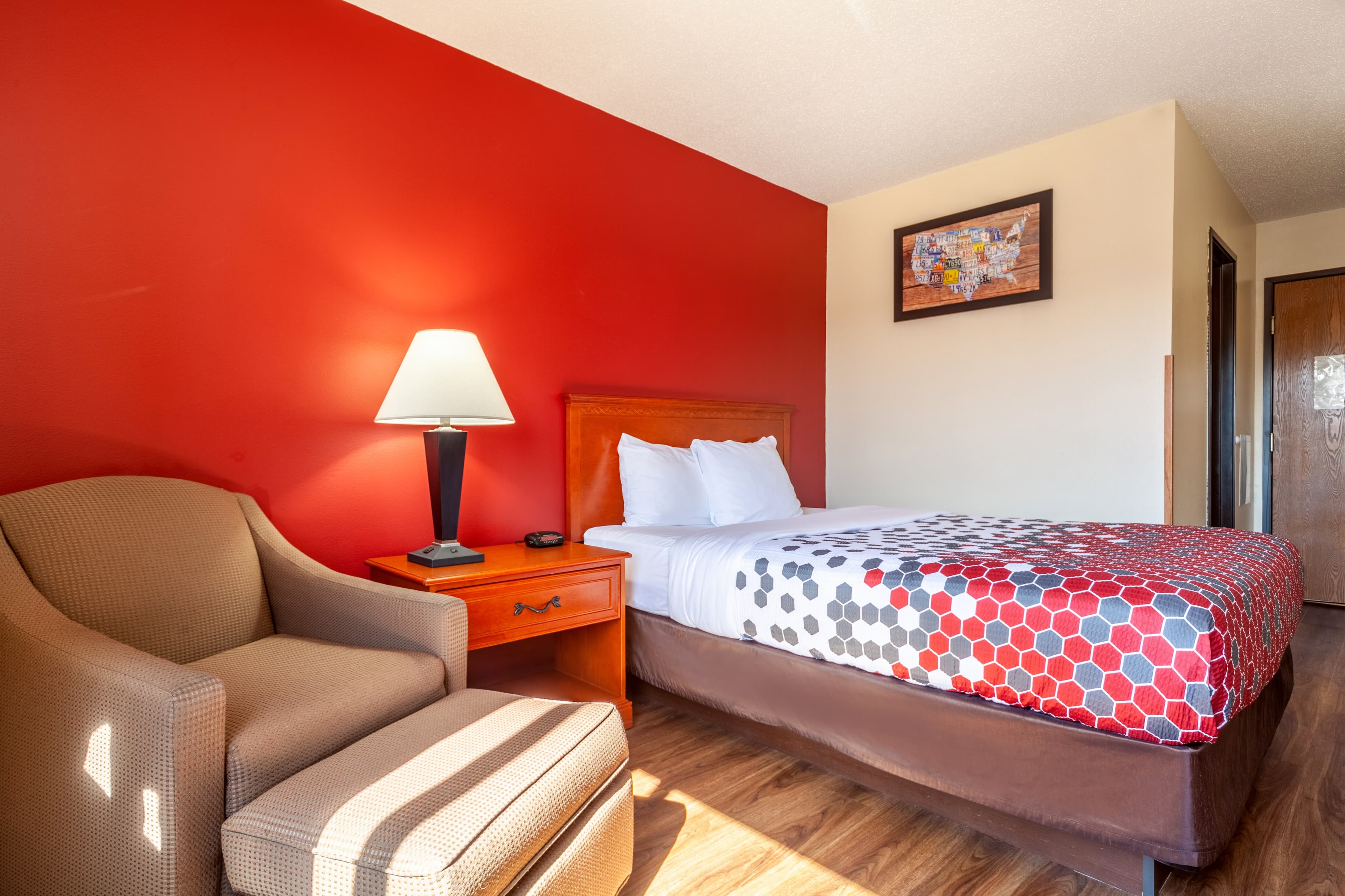 Econo Lodge Sioux Center — 11
