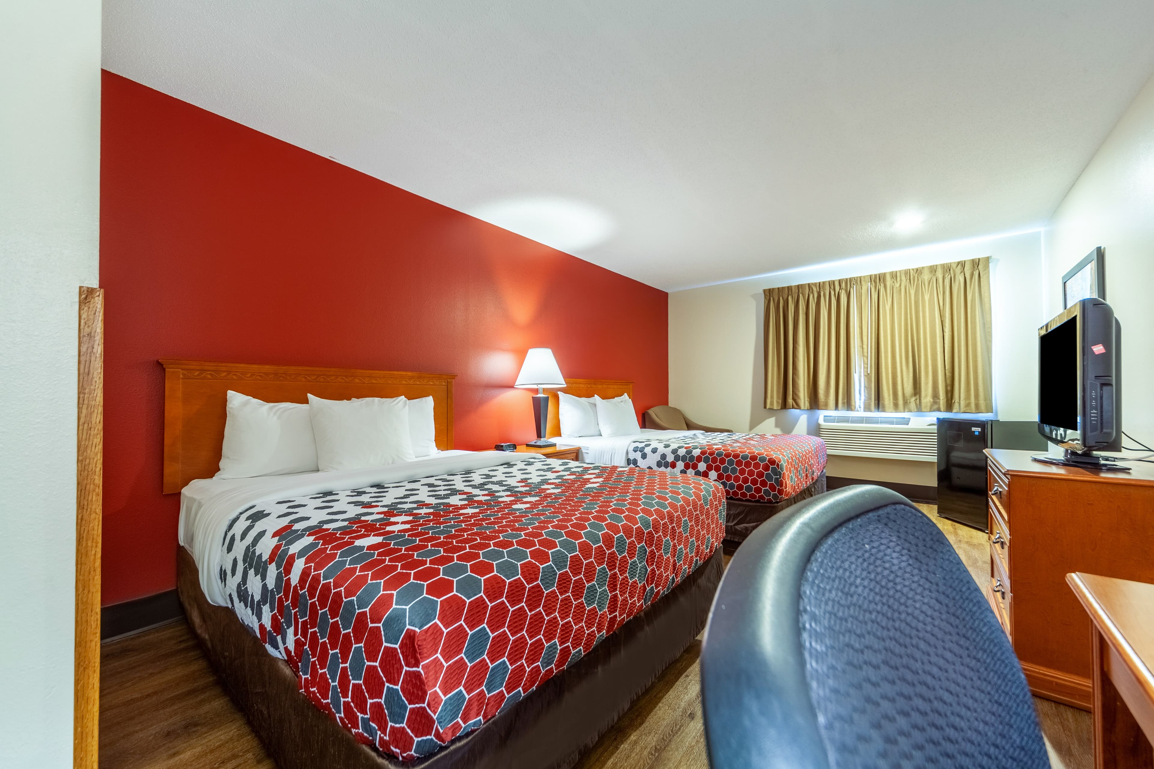 Econo Lodge Sioux Center — 15