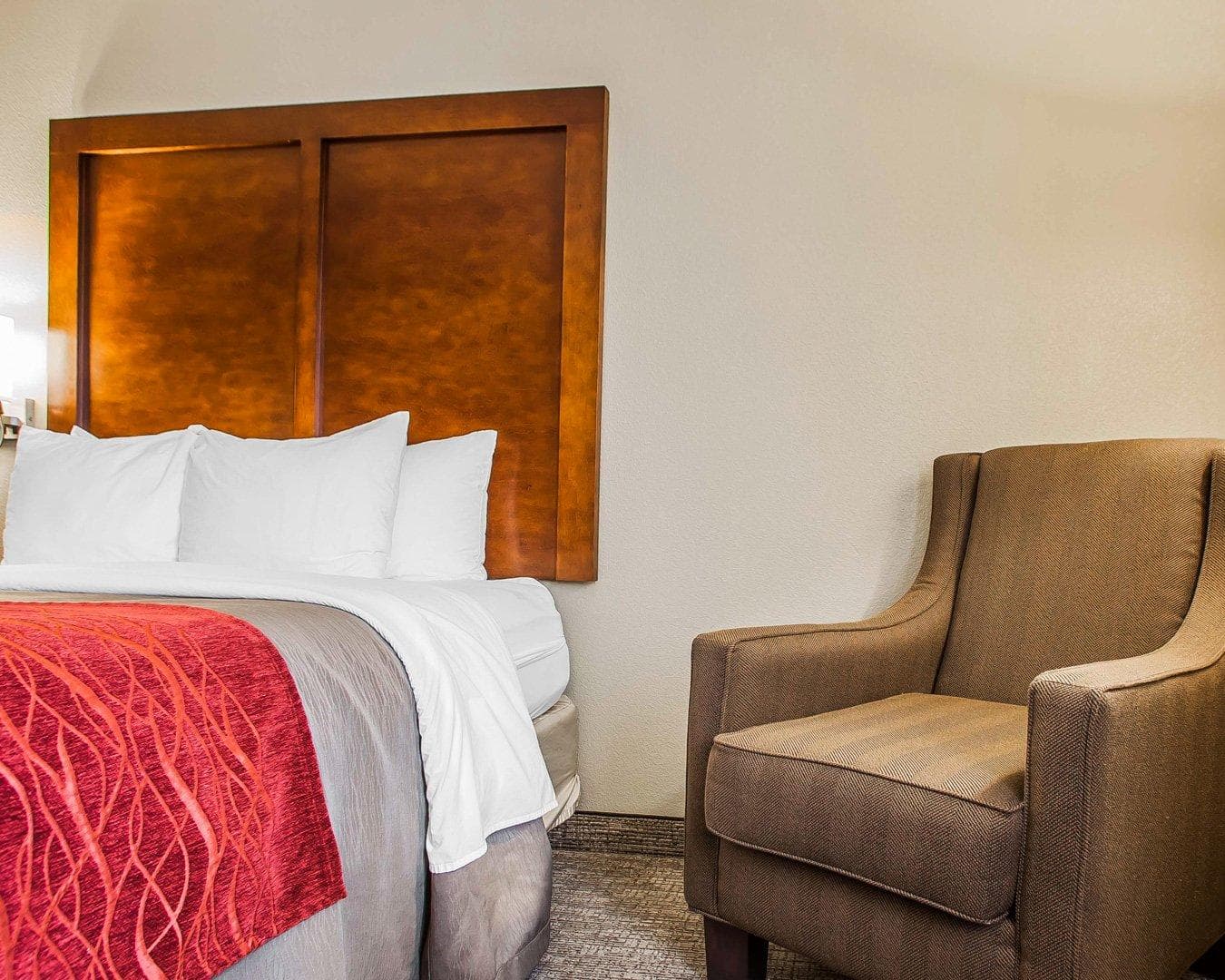 Comfort Inn Marshalltown South — 17