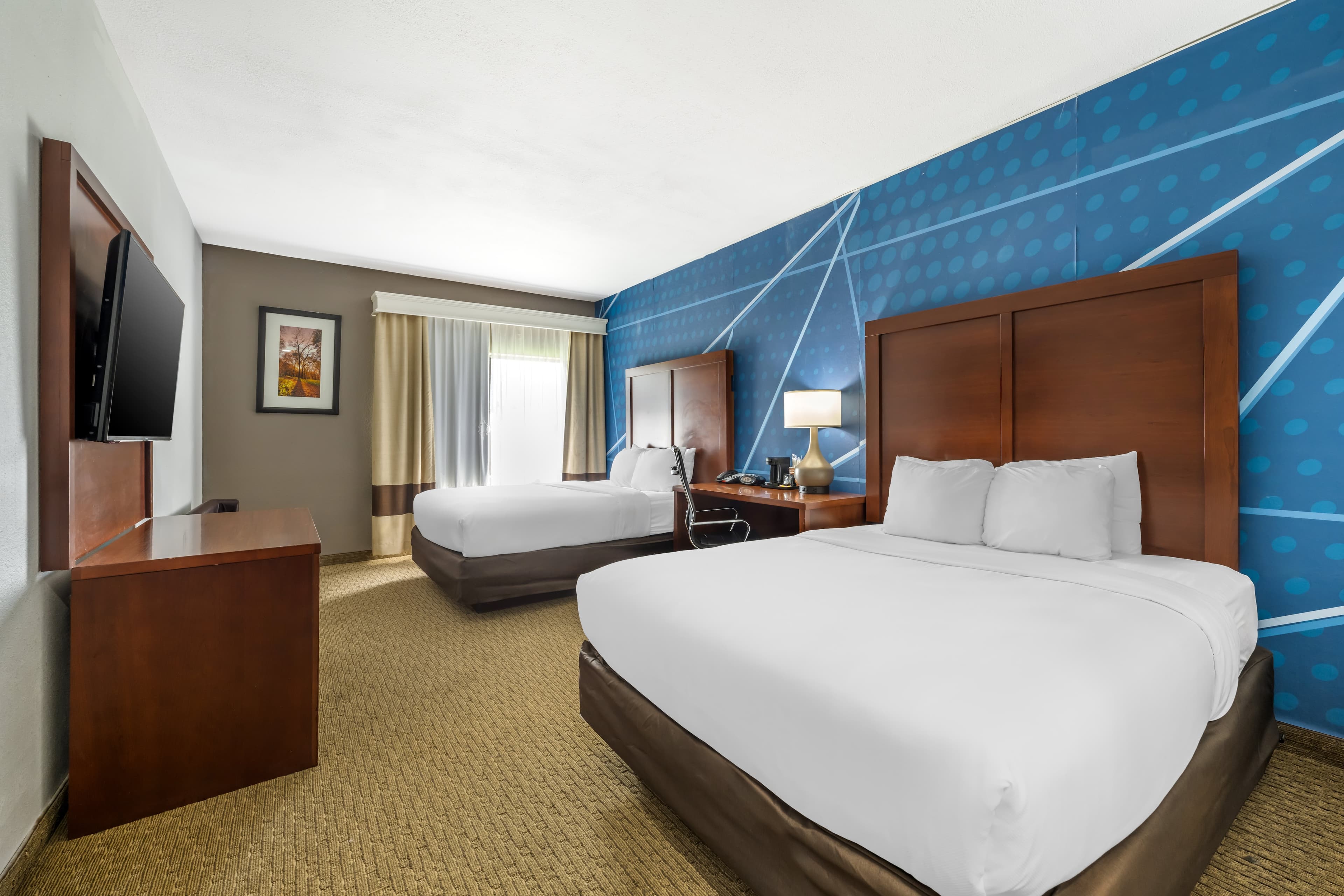 Comfort Suites Omaha East-Council Bluffs — 6