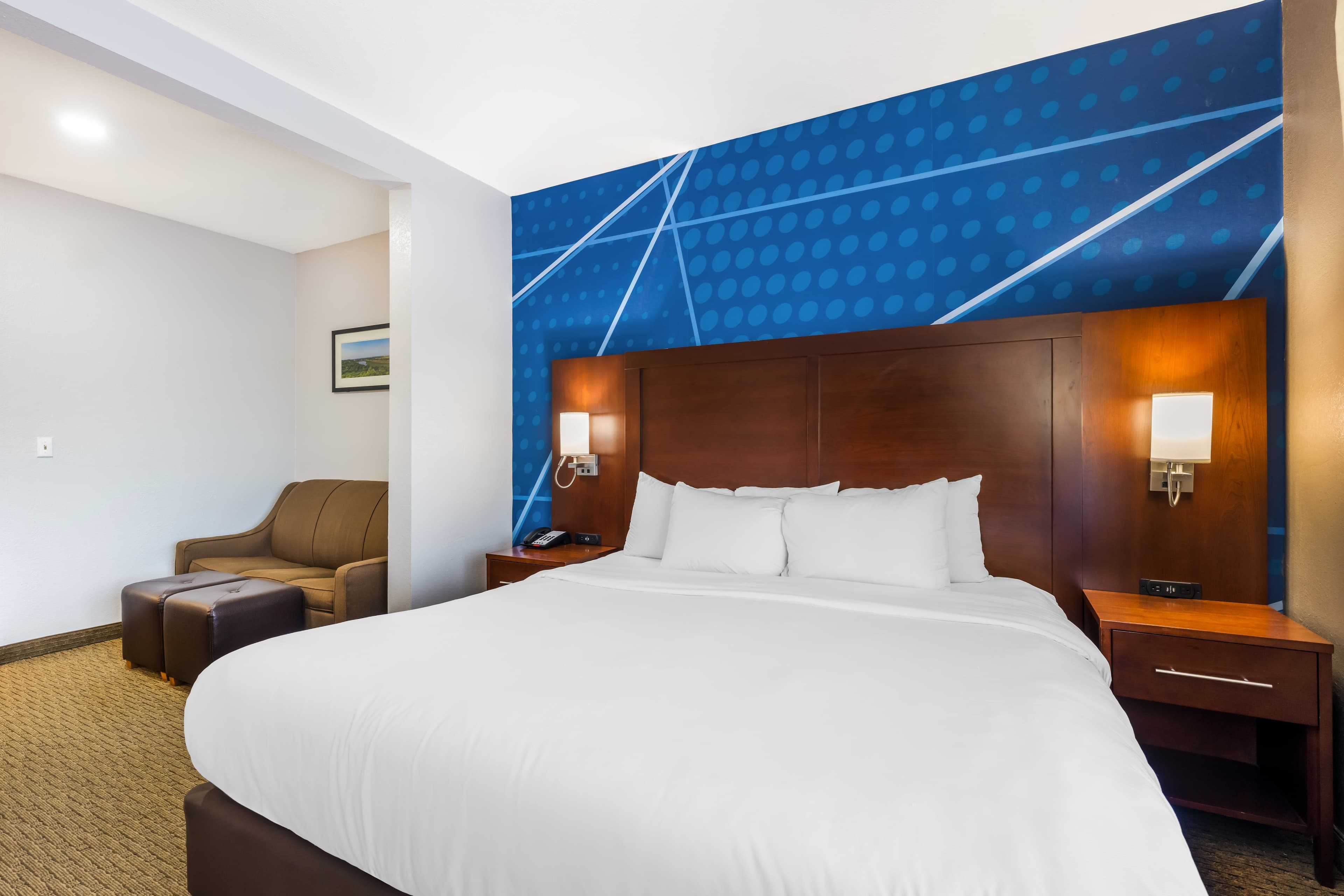 Comfort Suites Omaha East-Council Bluffs — 11
