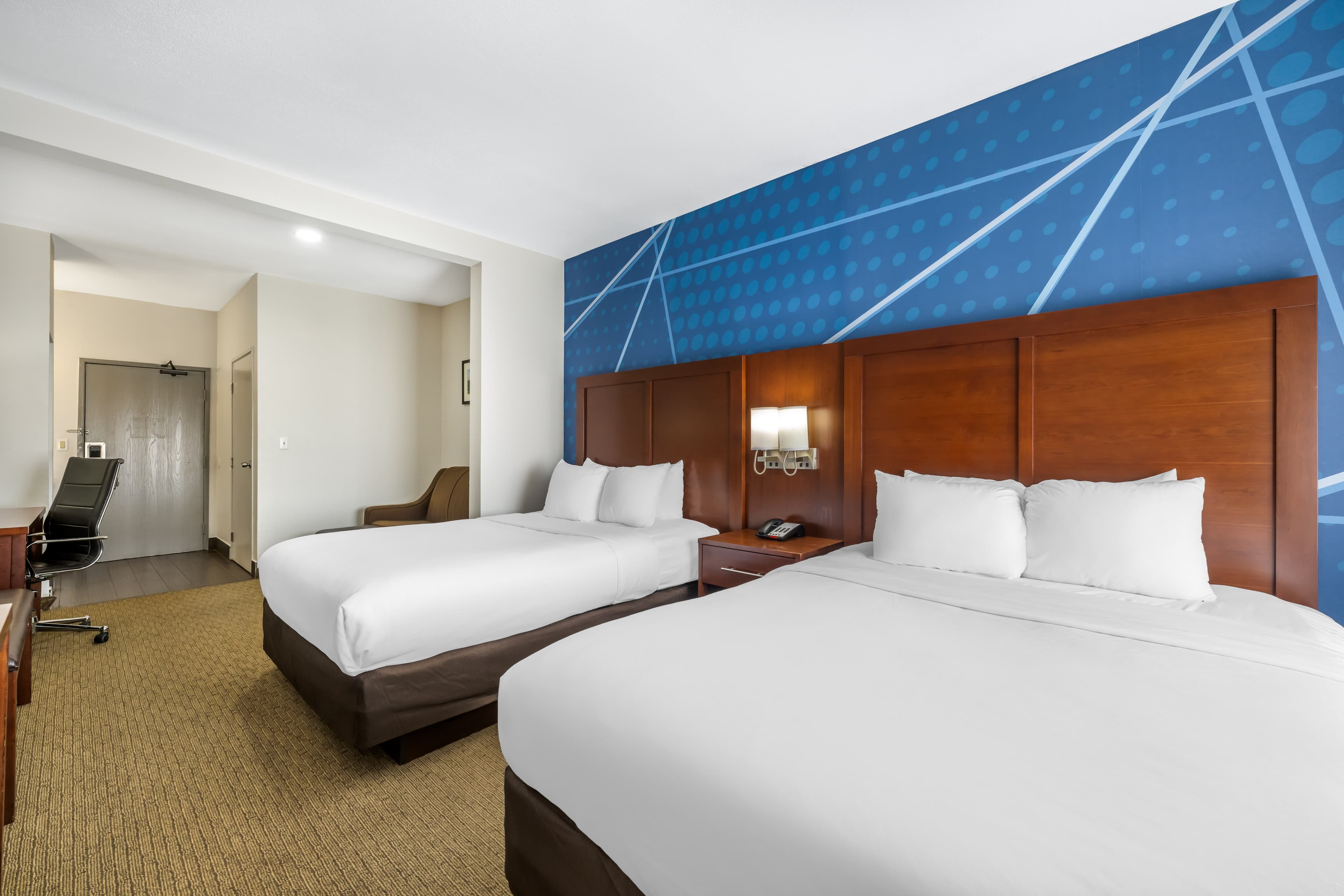 Comfort Suites Omaha East-Council Bluffs — 16