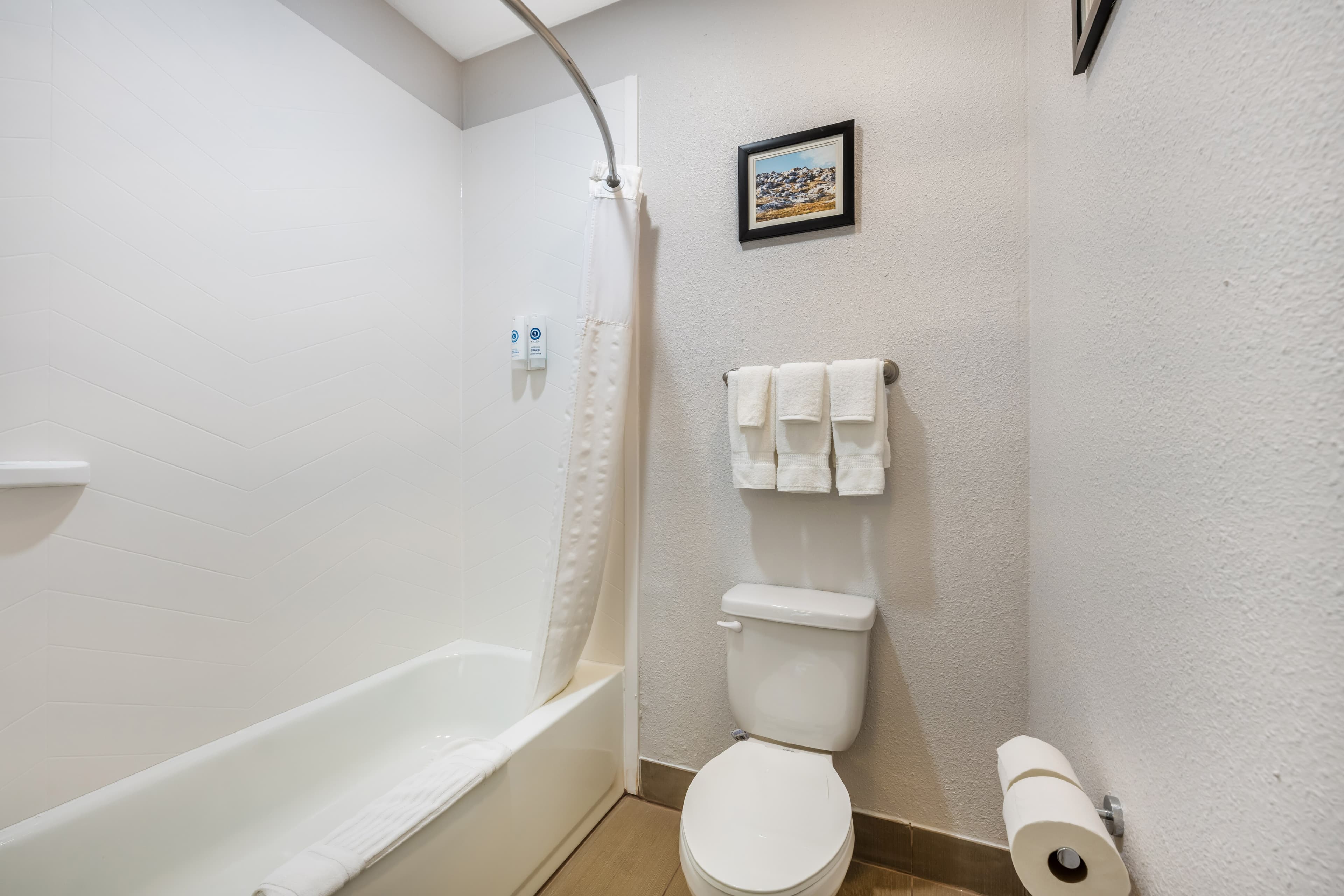 Comfort Suites Omaha East-Council Bluffs — 17