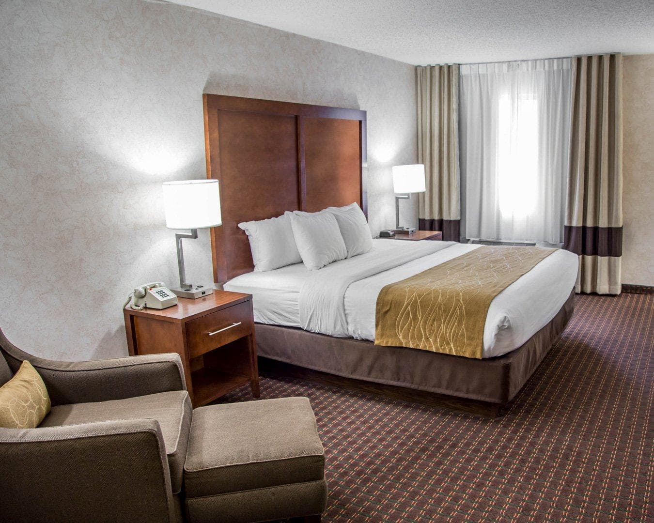 Comfort Inn & Suites Riverview near Davenport and I-80 — 6