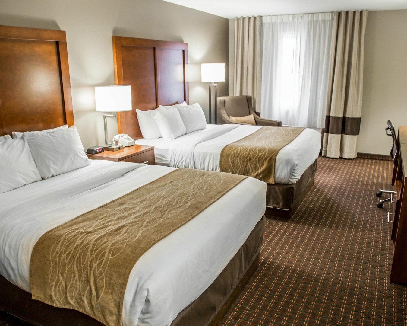 Comfort Inn & Suites Riverview near Davenport and I-80 — 16