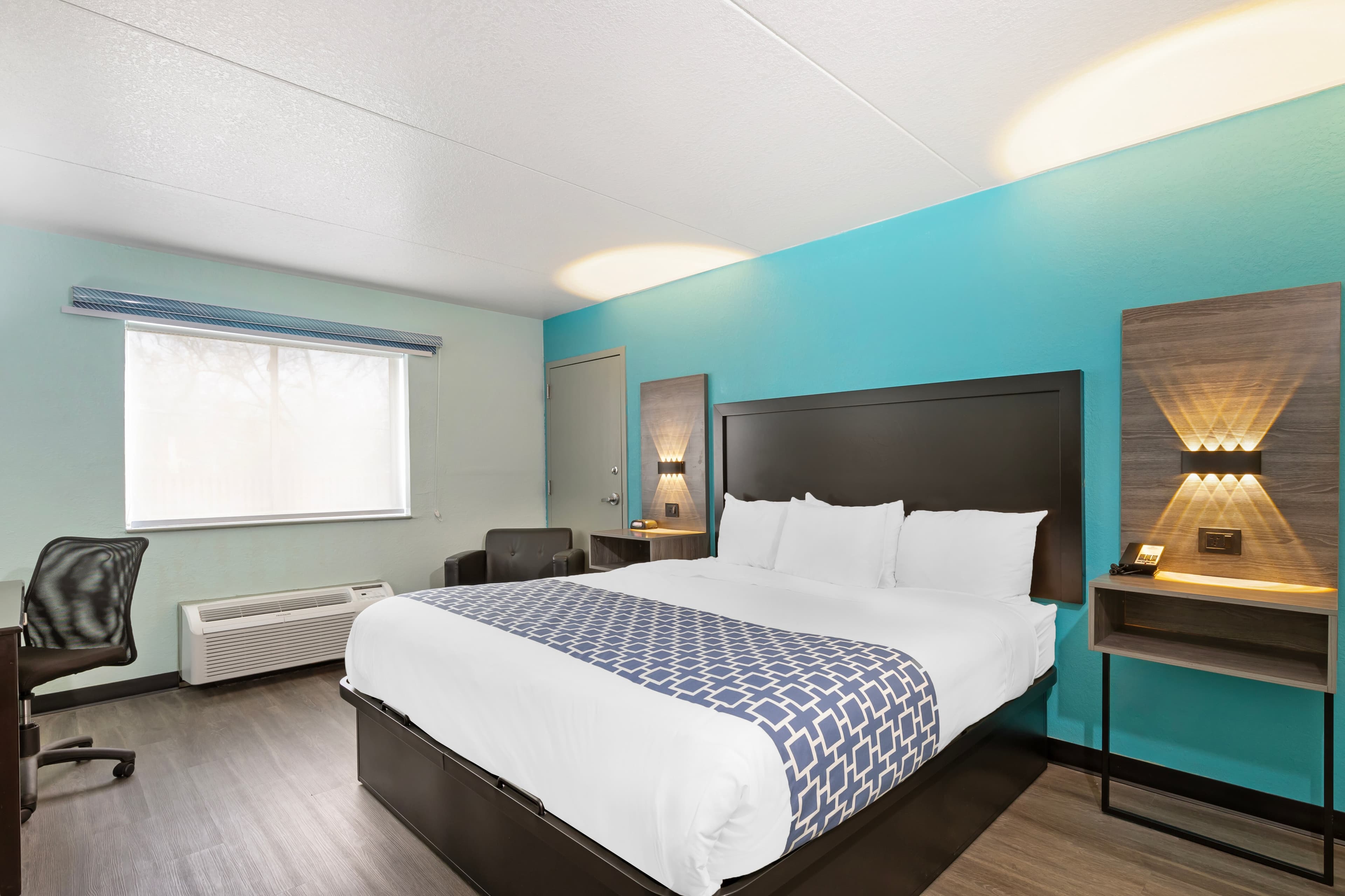 Clarion Inn Des Moines Airport - Image 2
