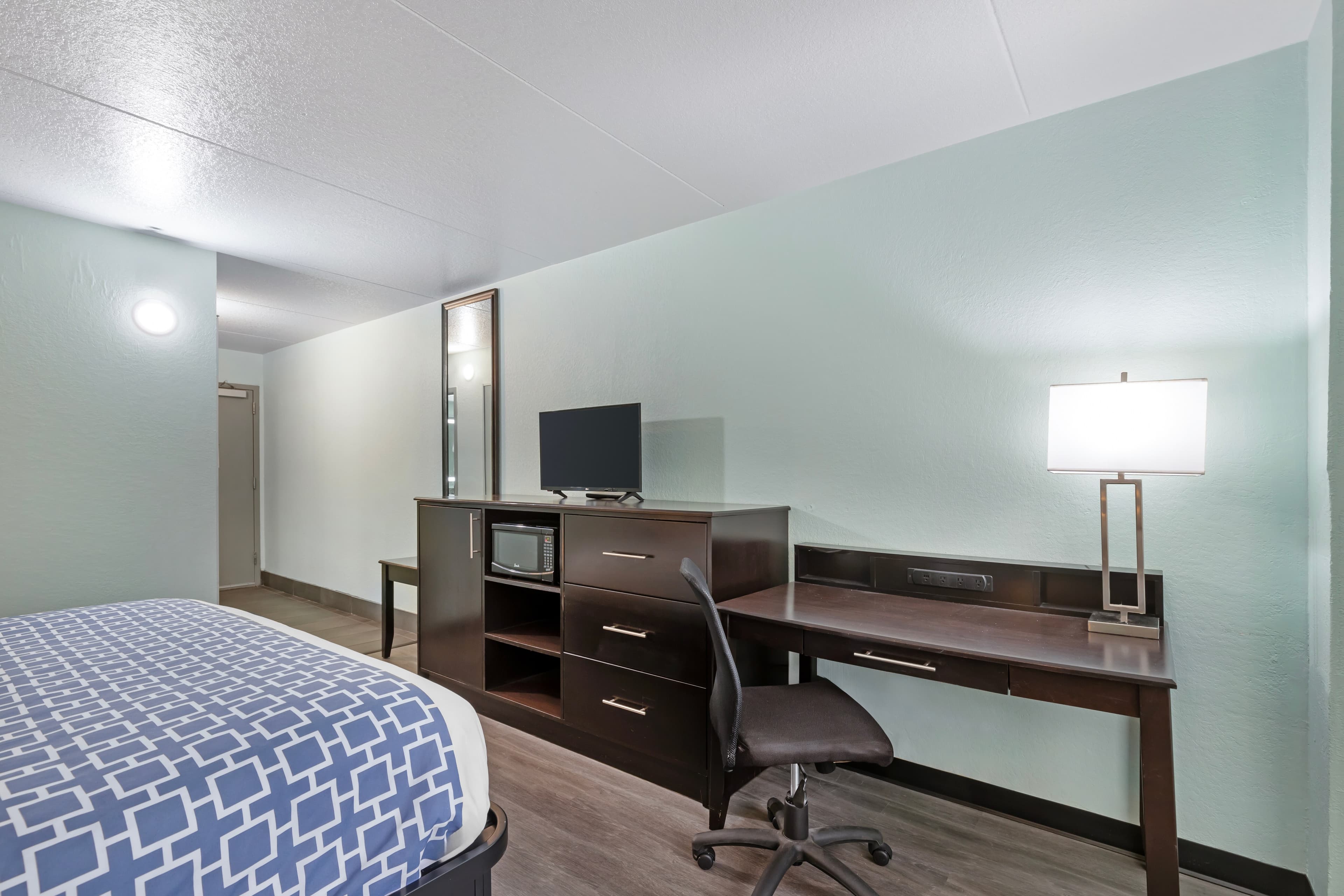 Clarion Inn Des Moines Airport - Image 4