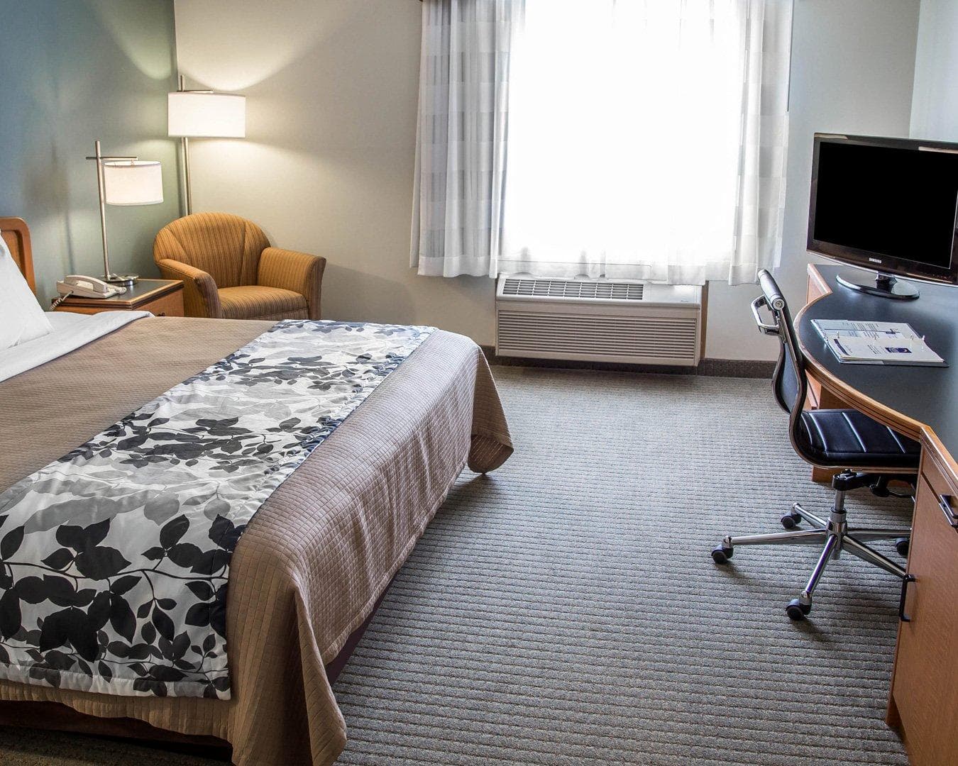 Sleep Inn & Suites Davenport - Quad Cities — 6