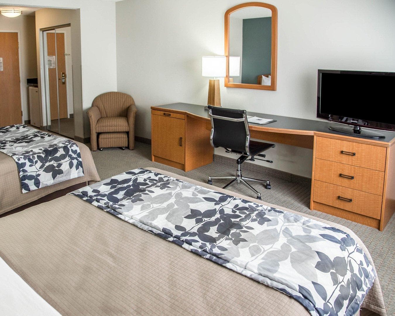 Sleep Inn & Suites Davenport - Quad Cities — 9