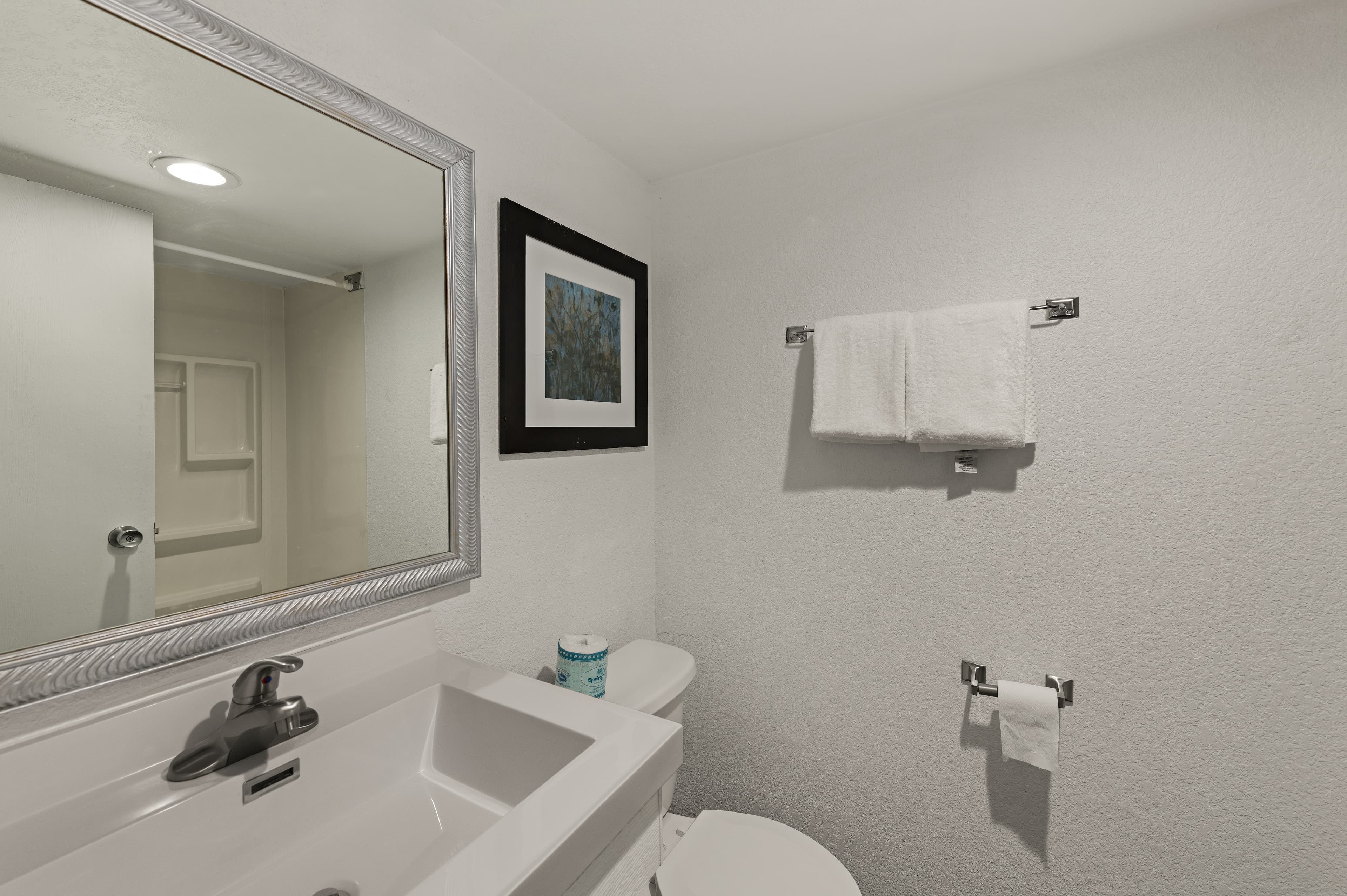Quality Inn & Suites Council Bluffs - Omaha East — 8