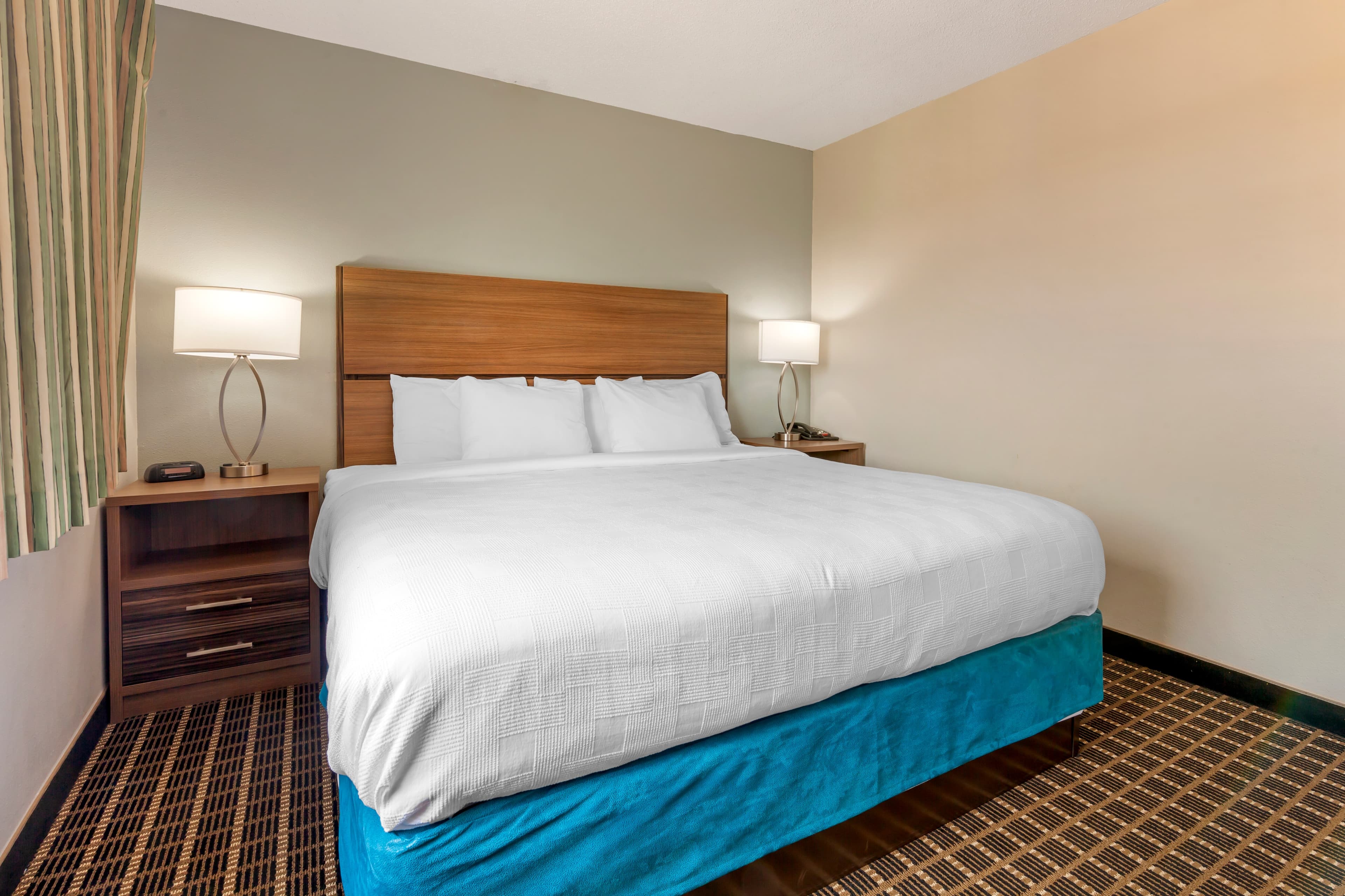 MainStay Suites Dubuque at Hwy 20 — 17