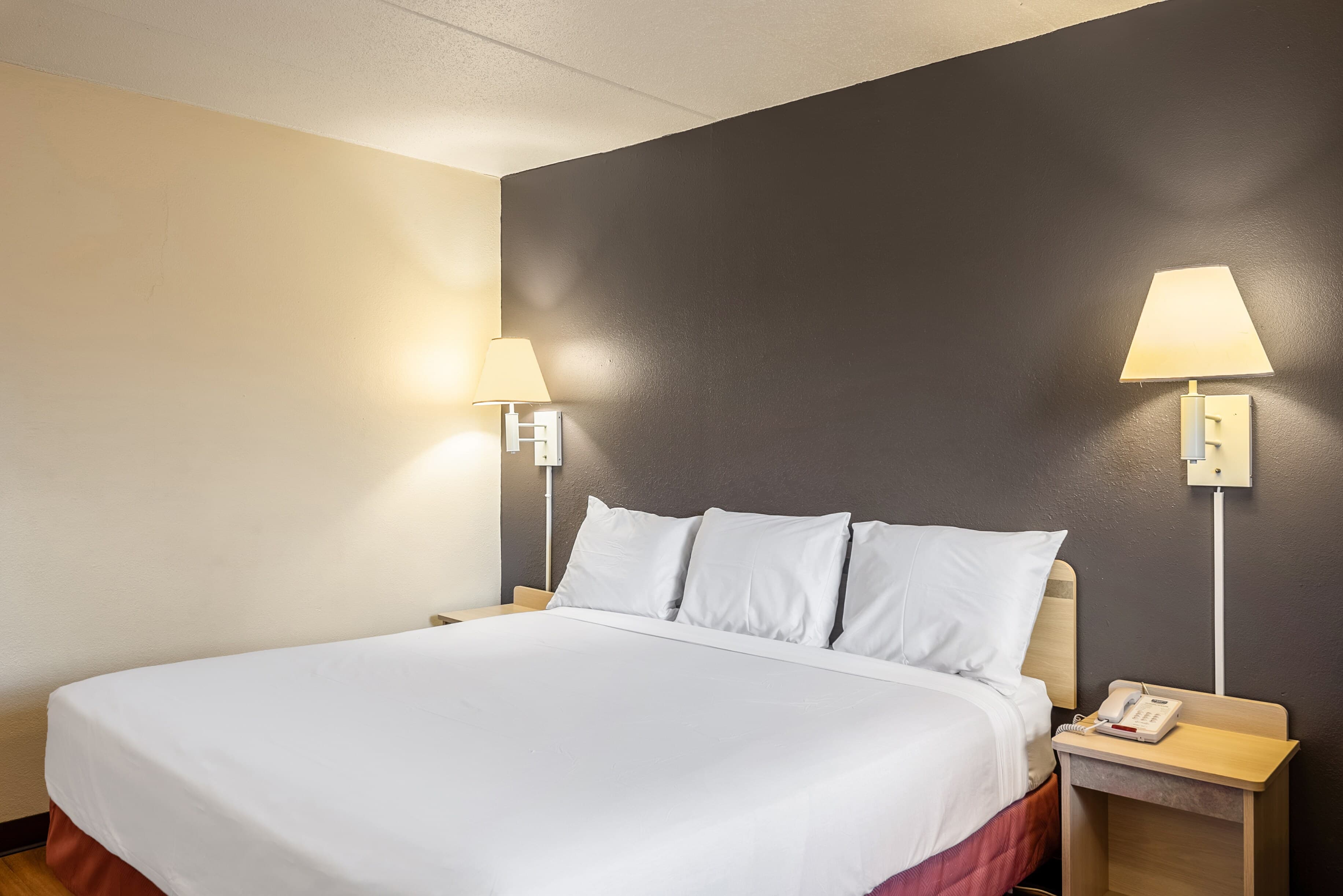 Rodeway Inn Dubuque — 25