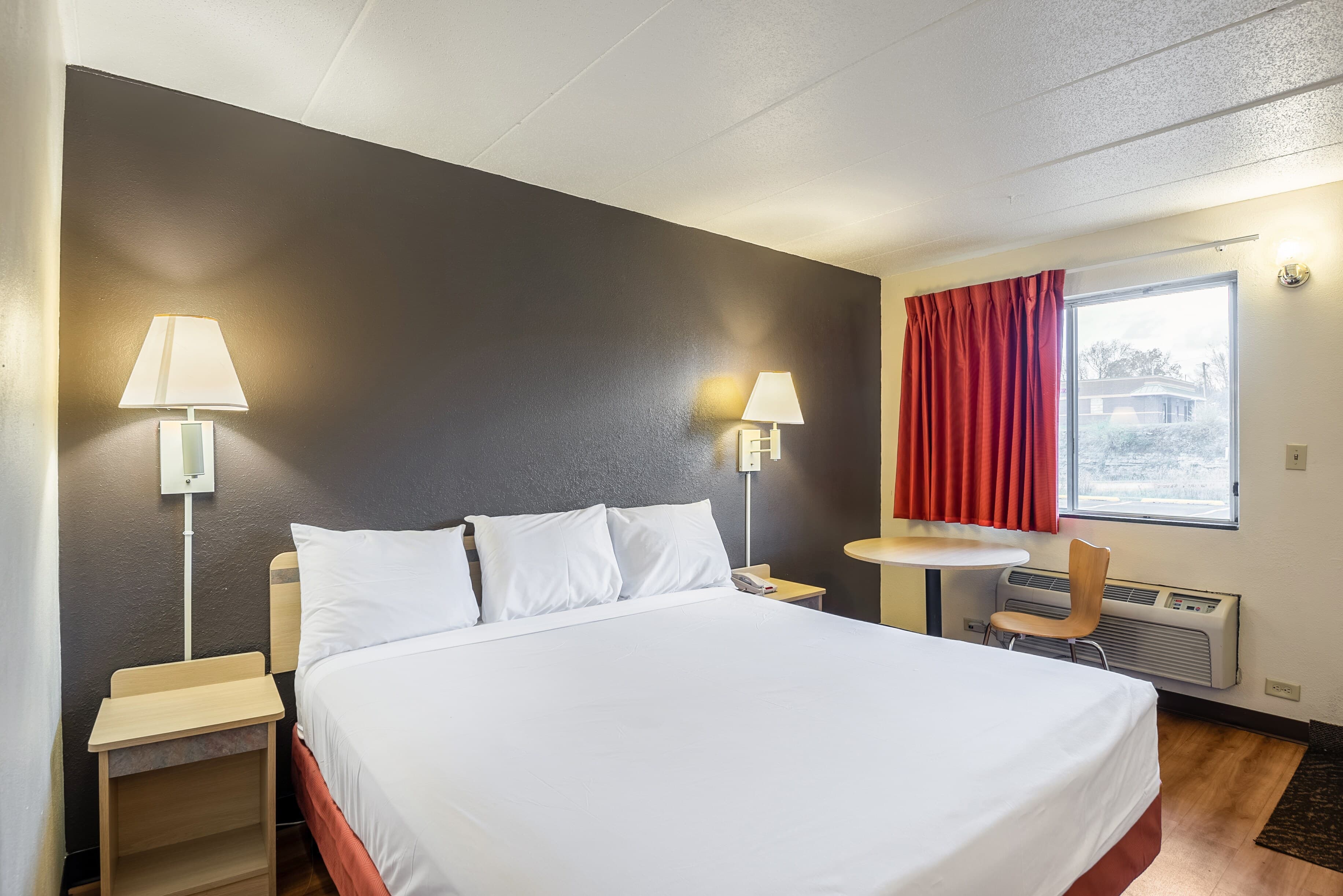 Rodeway Inn Dubuque — 27