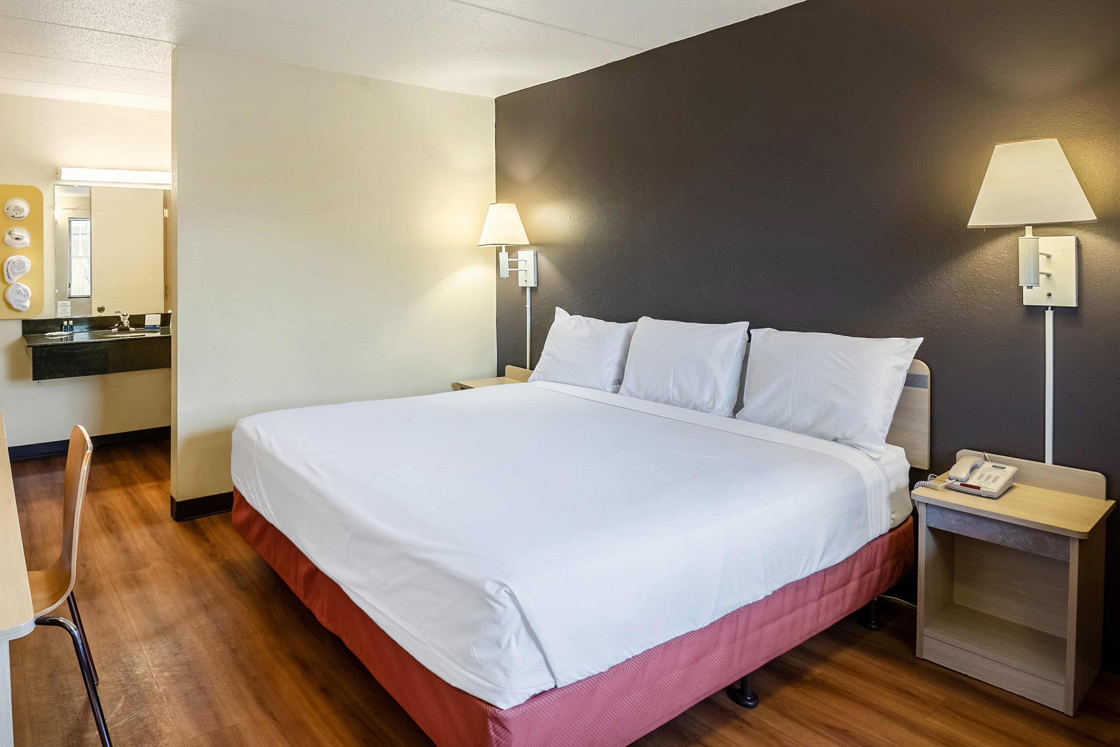 Rodeway Inn Dubuque — 29
