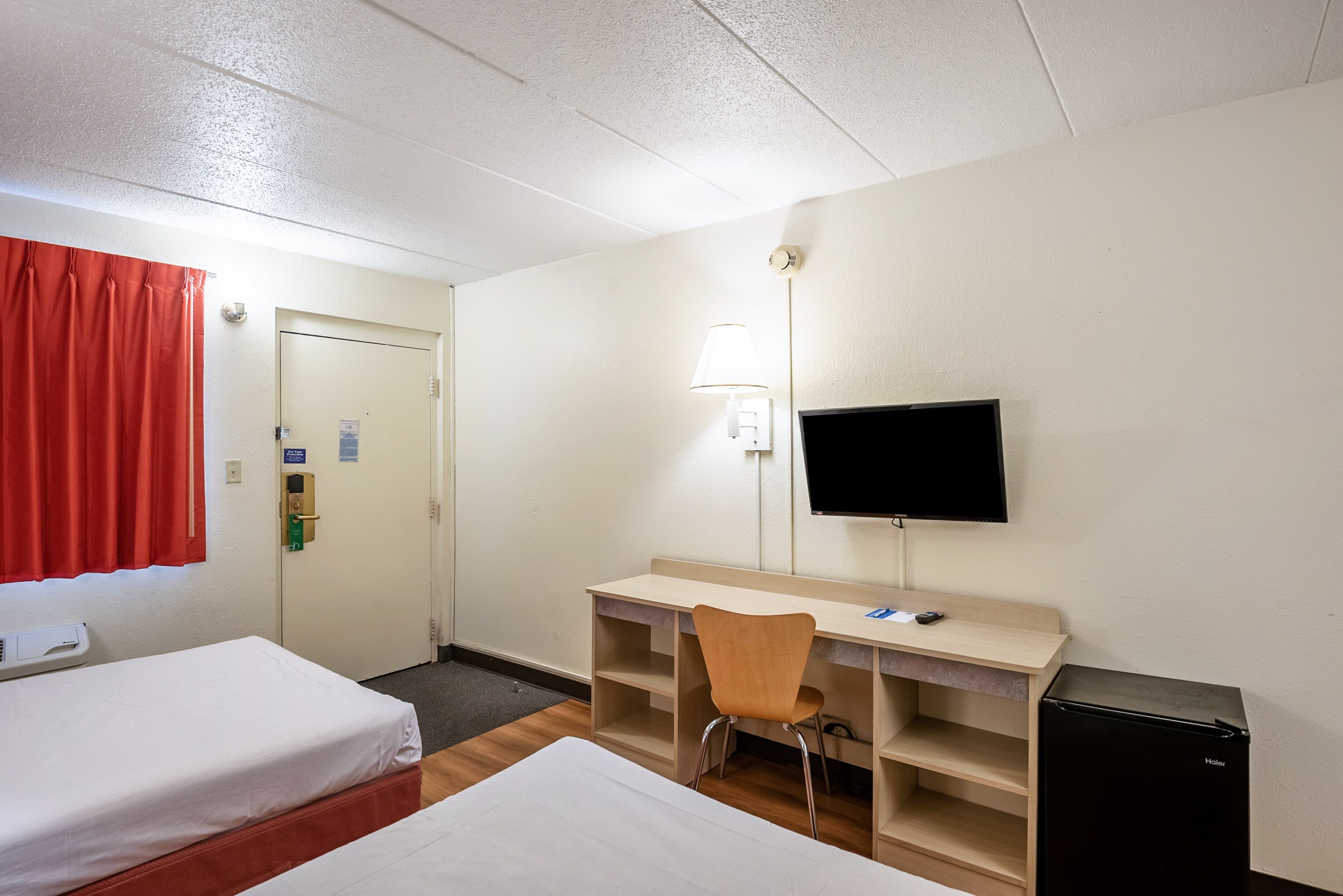 Rodeway Inn Dubuque — 7