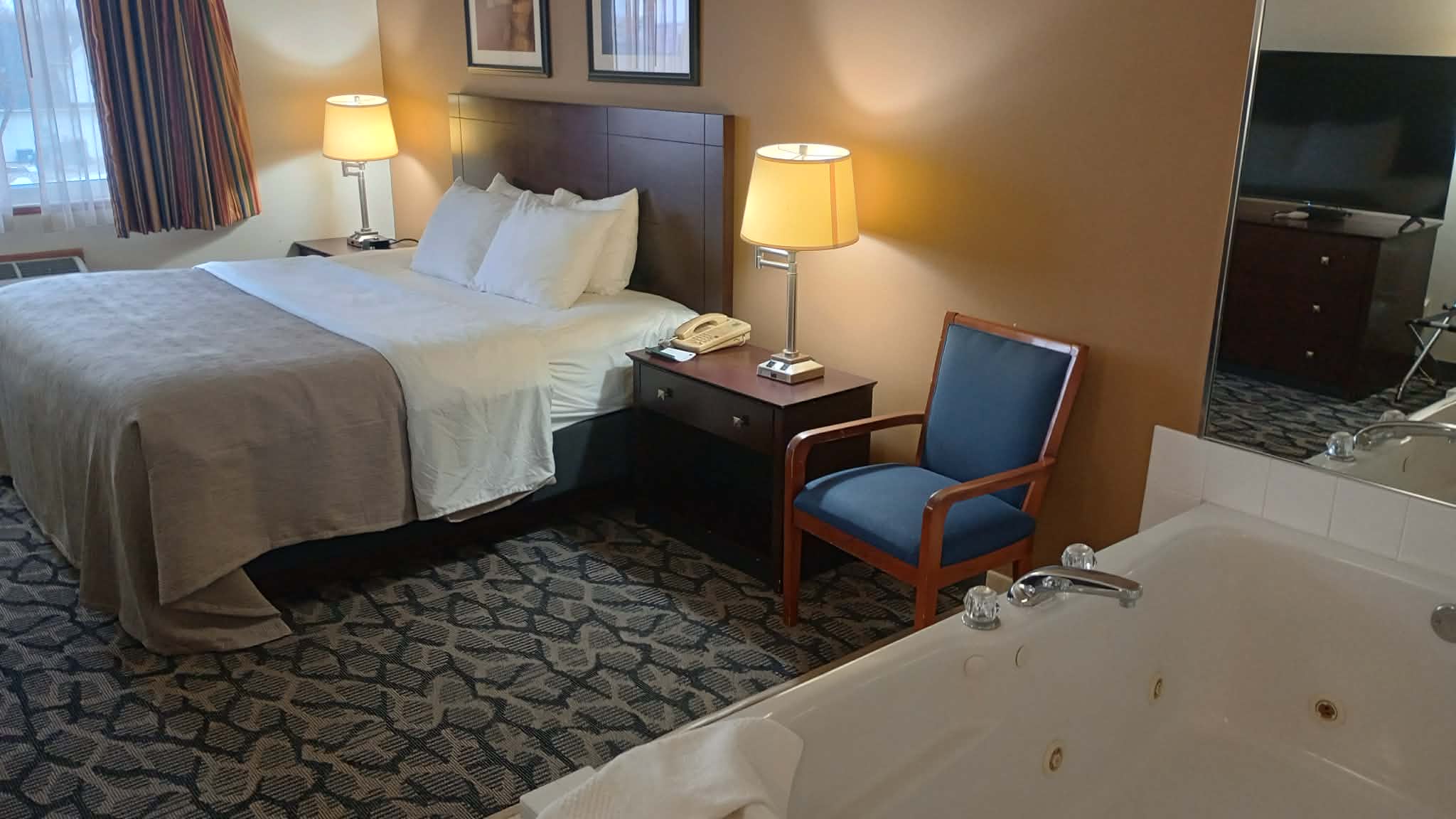Quality Inn & Suites Eldridge Davenport North — 11