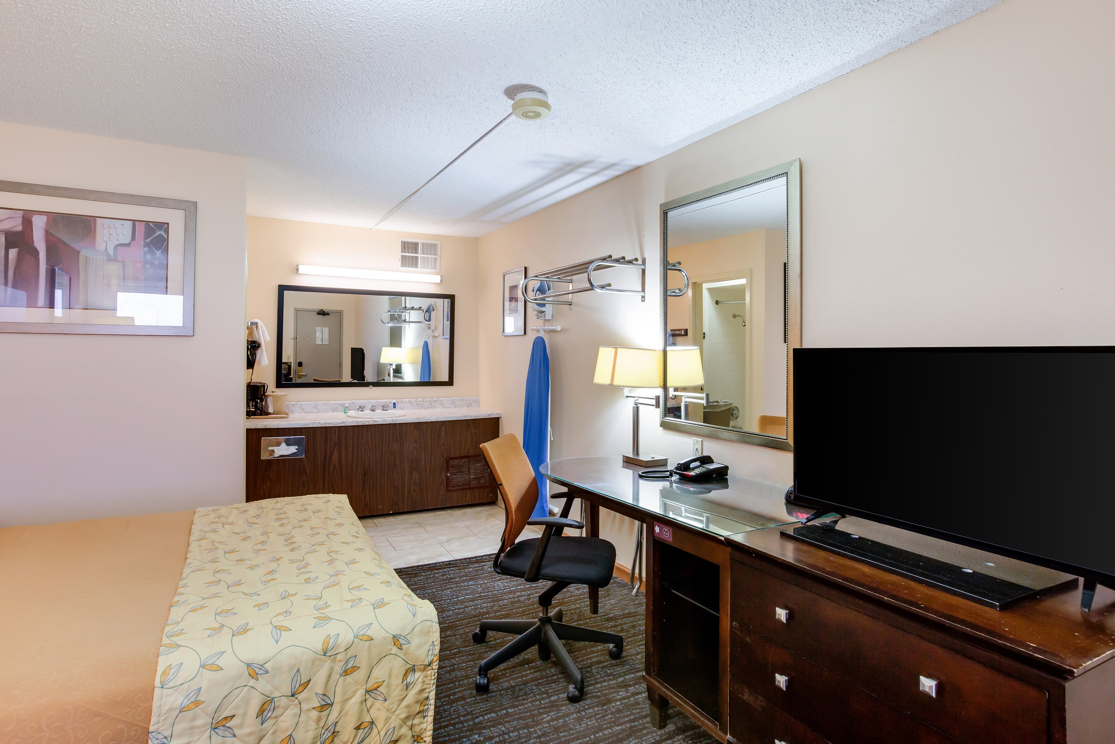 Rodeway Inn Sergeant Bluff - Sioux City - Image 4