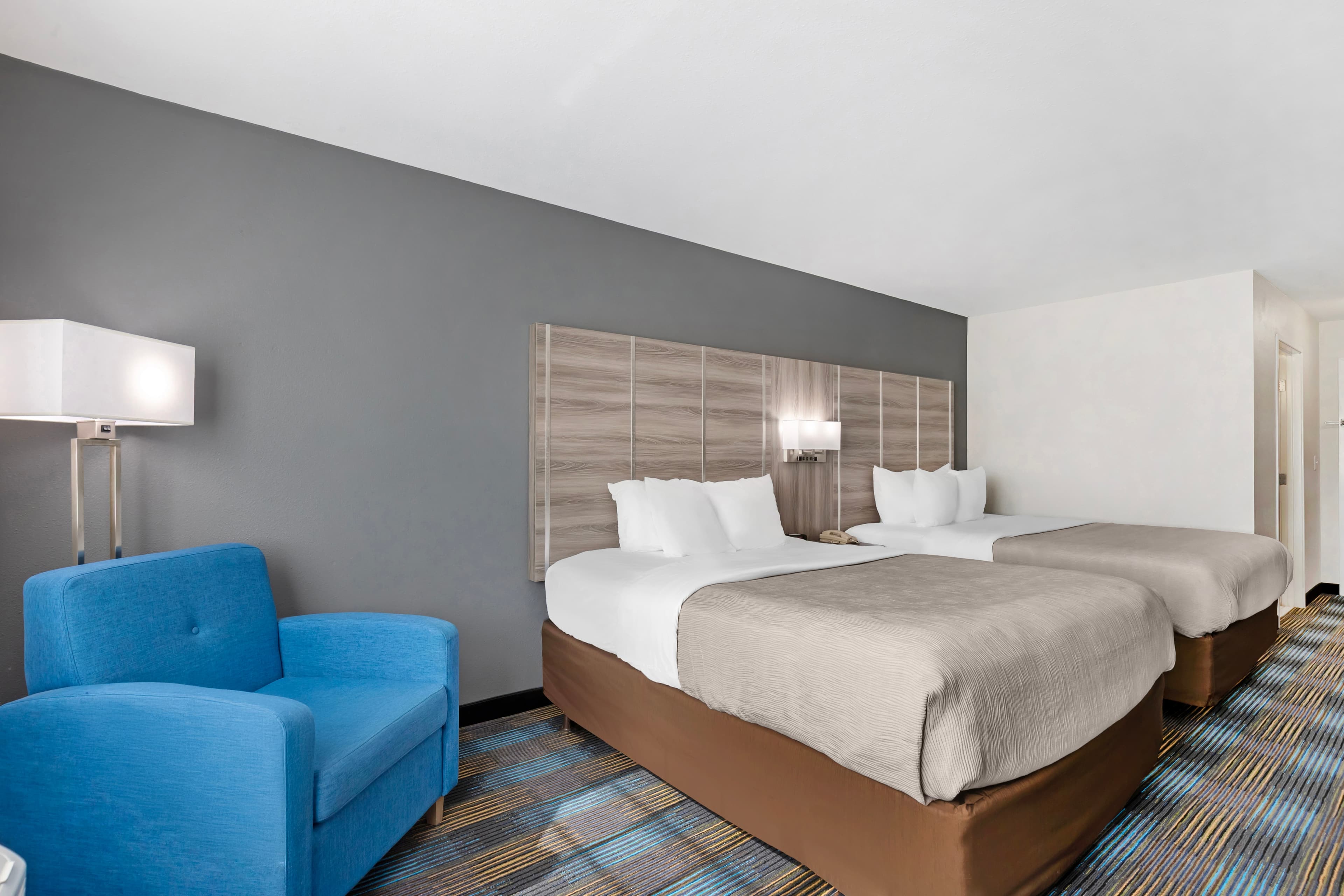 Quality Inn & Suites Fort Madison near Hwy 61 — 7