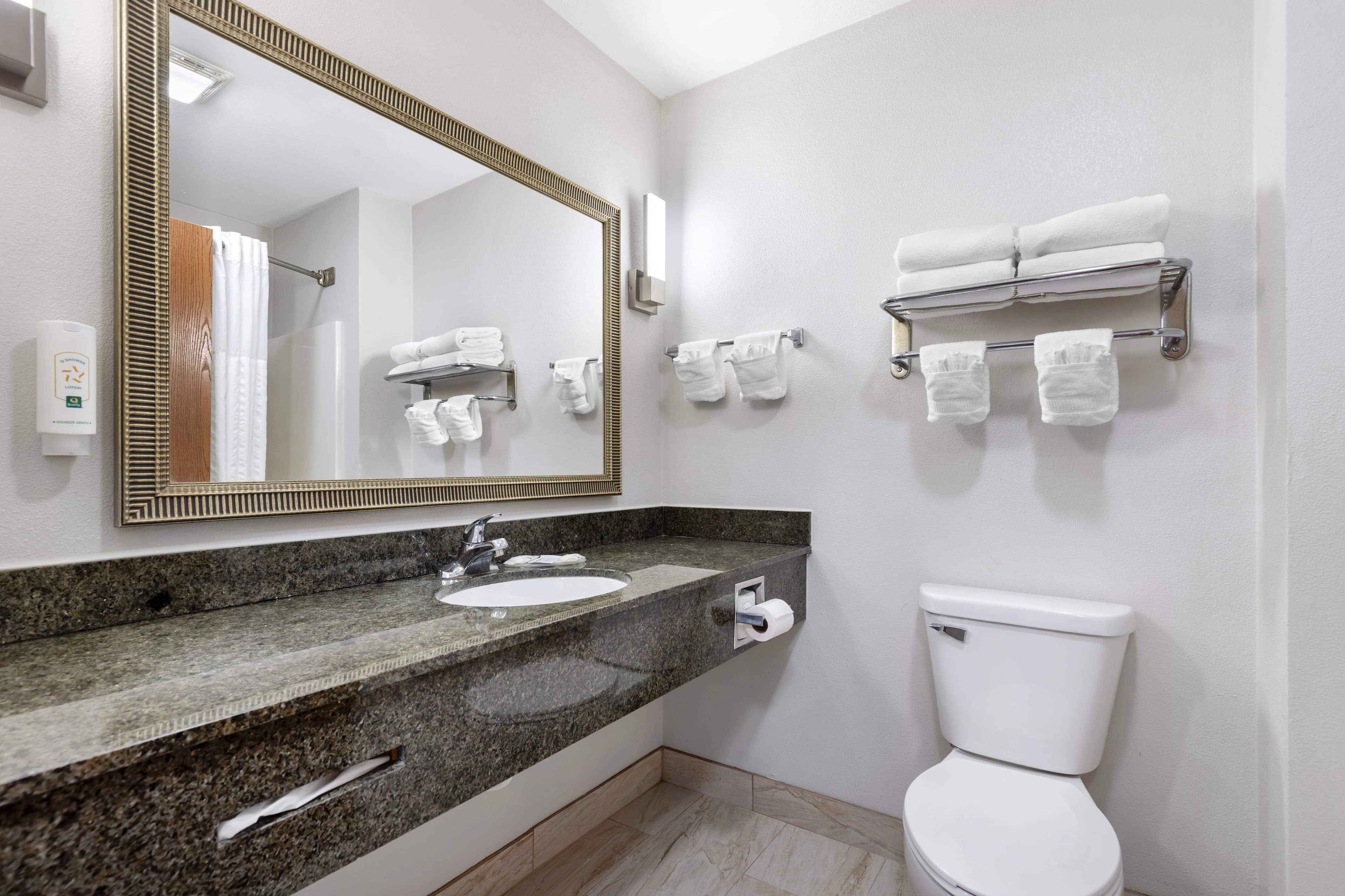 Quality Inn & Suites Fort Madison near Hwy 61 — 9