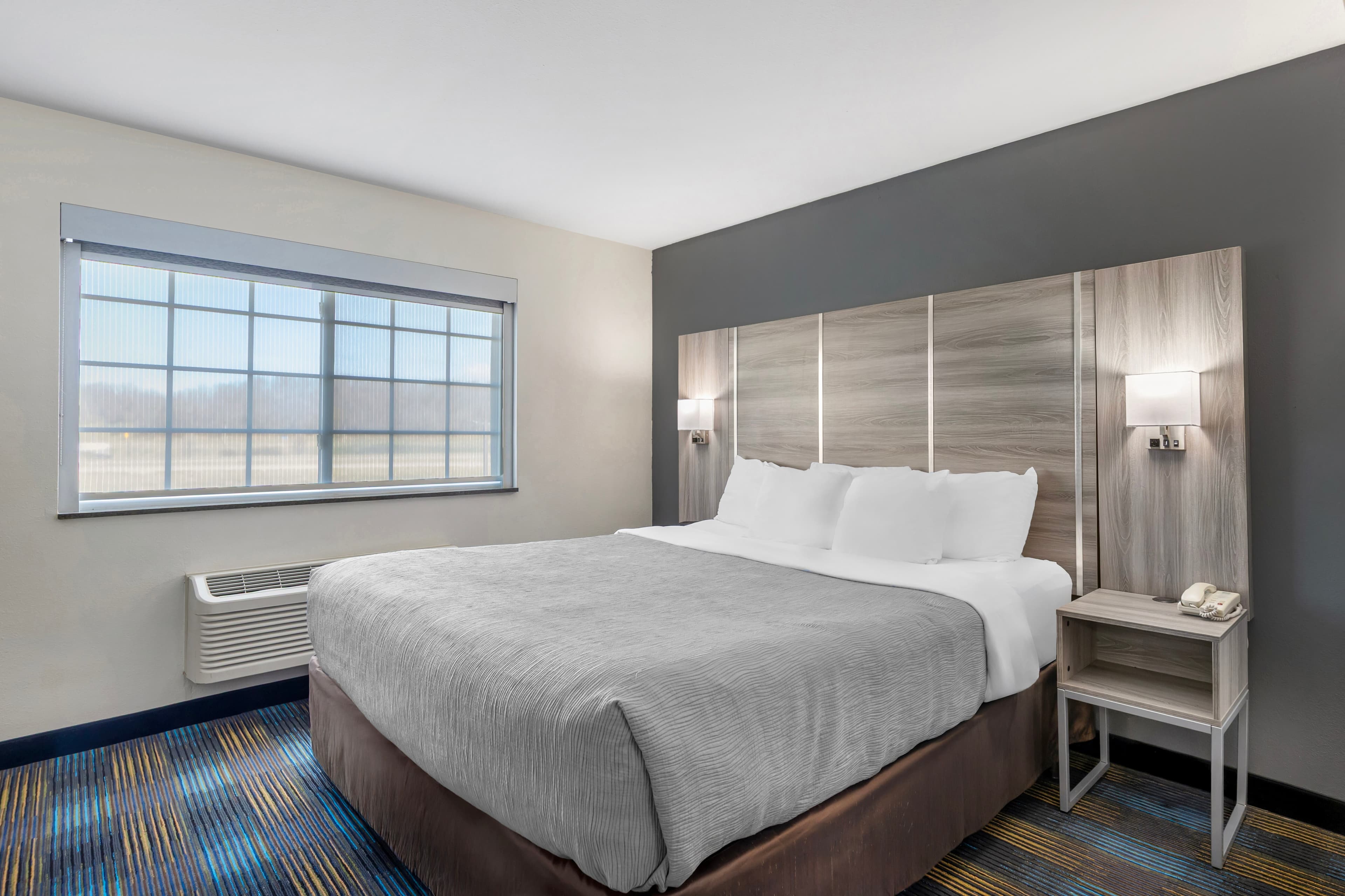 Quality Inn & Suites Fort Madison near Hwy 61 — 12