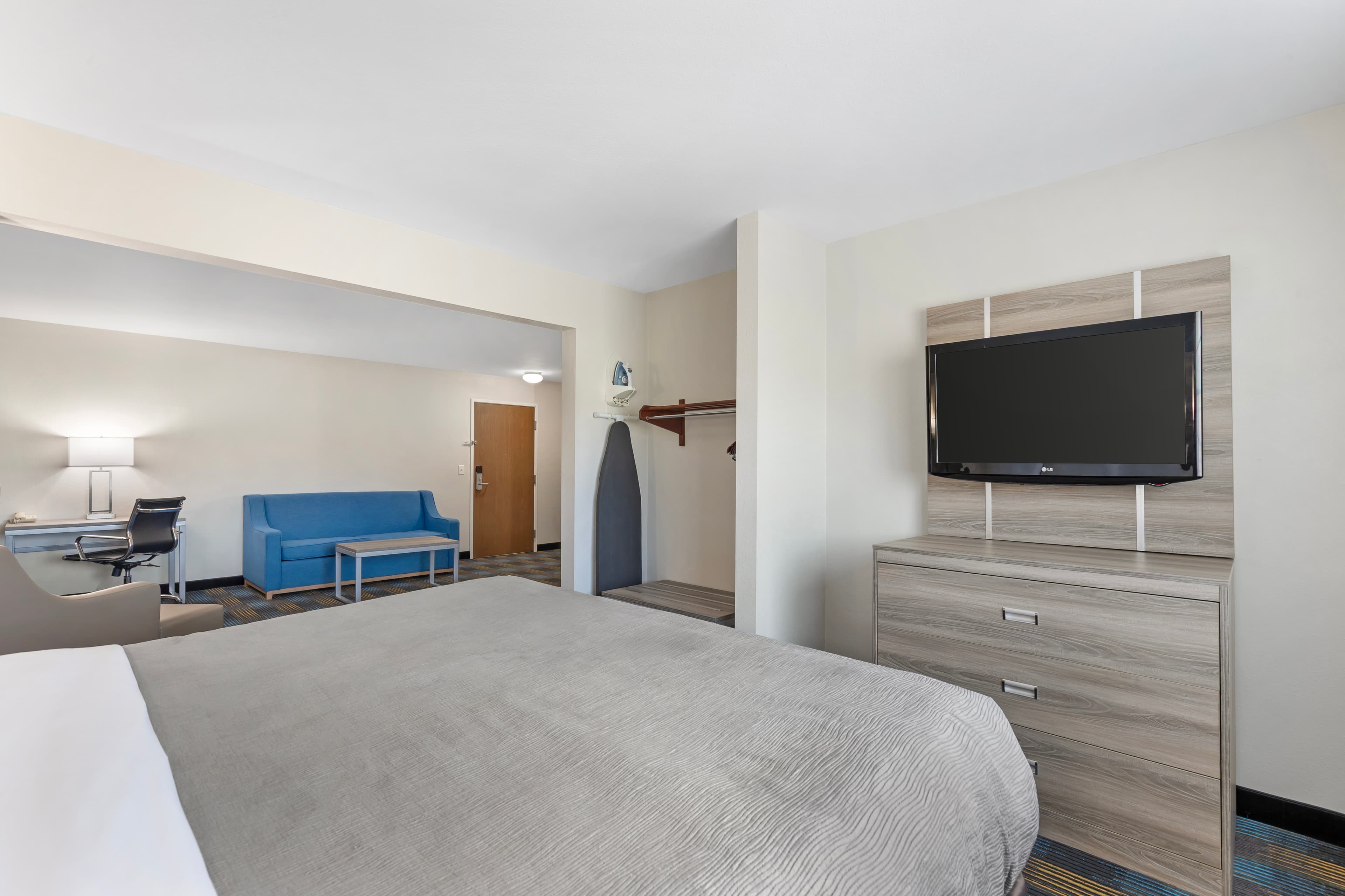 Quality Inn & Suites Fort Madison near Hwy 61 — 13