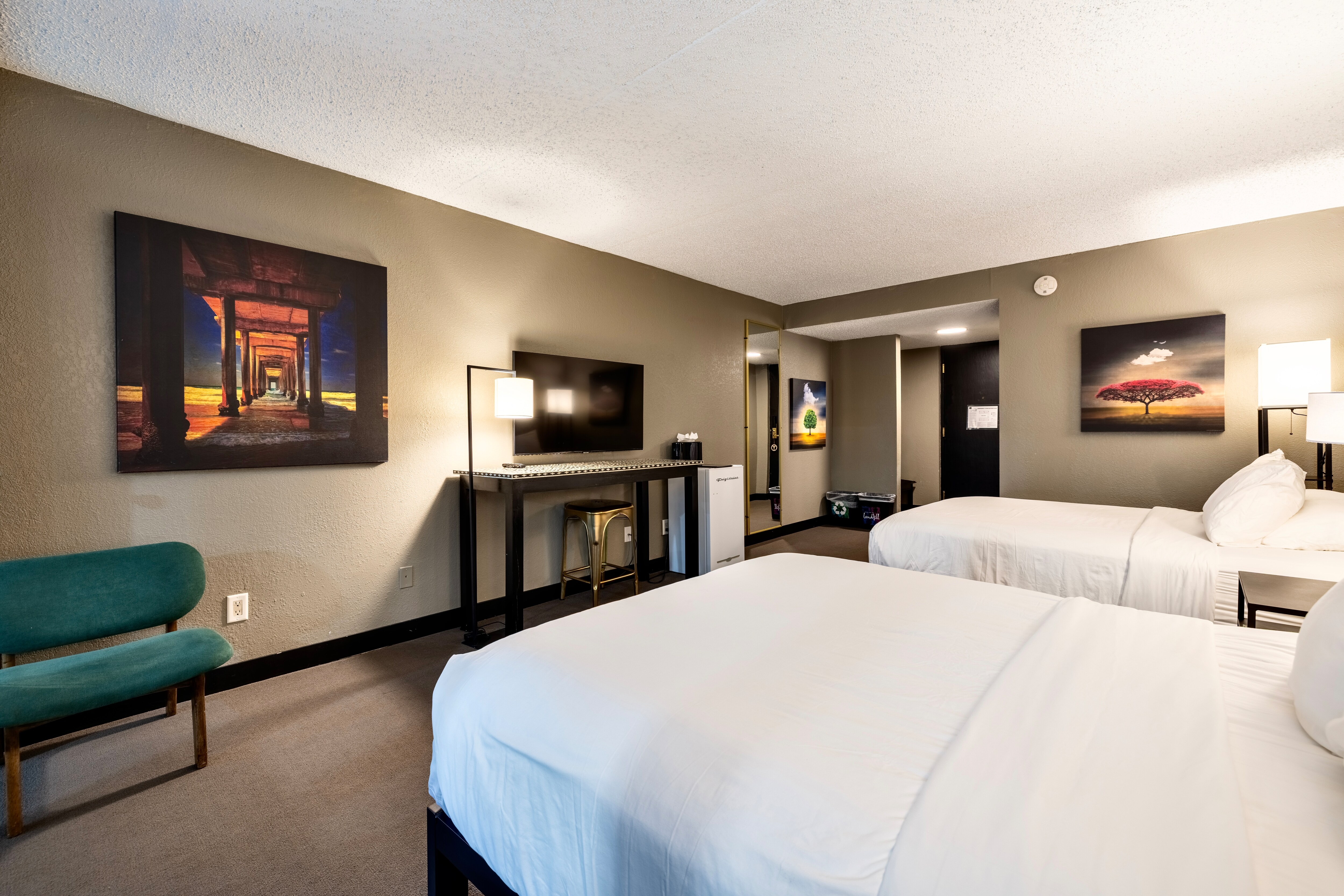 The Highlander Hotel Iowa City, an Ascend Collection Hotel - Image 3