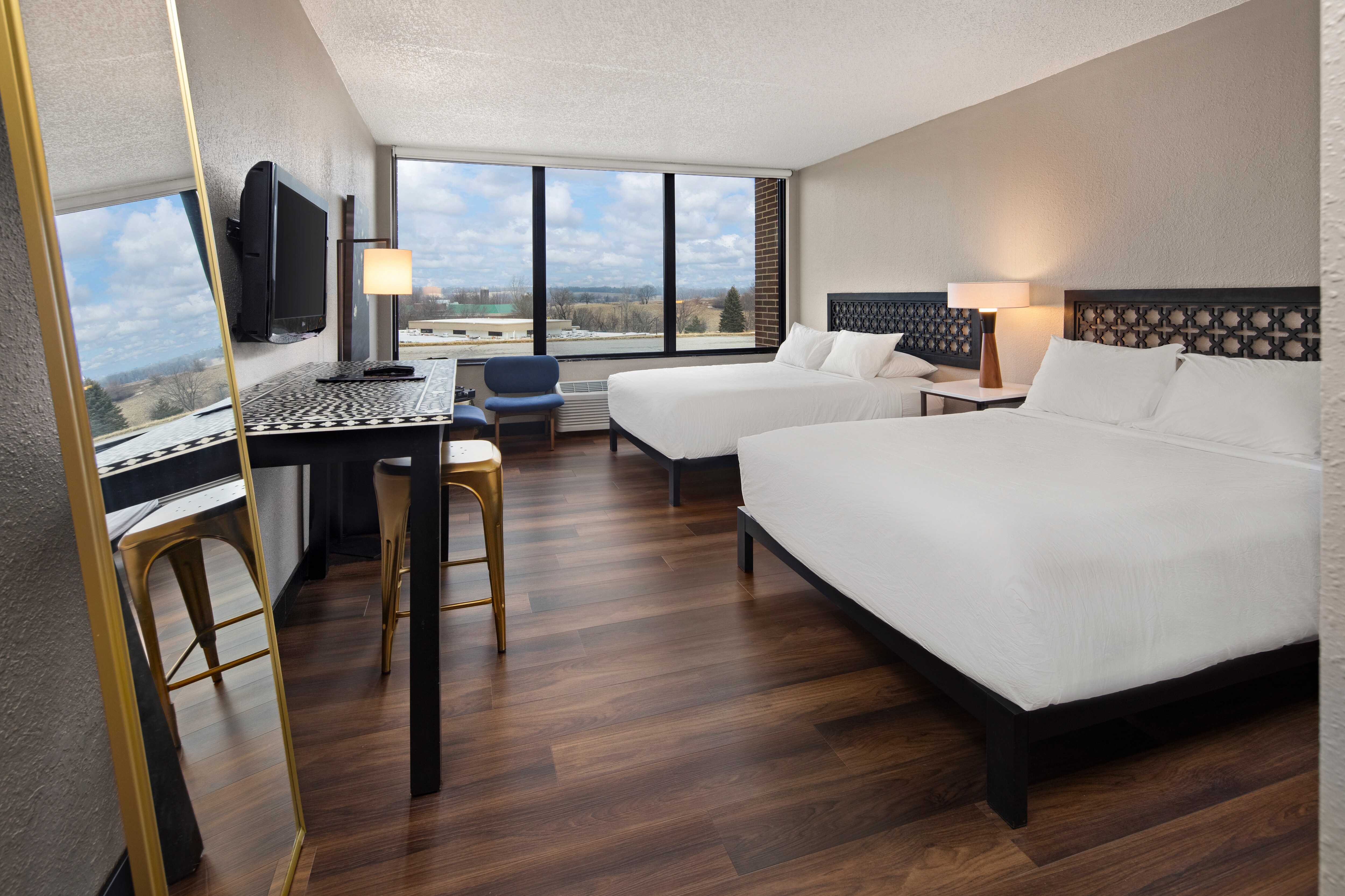 The Highlander Hotel Iowa City, an Ascend Collection Hotel - Image 4