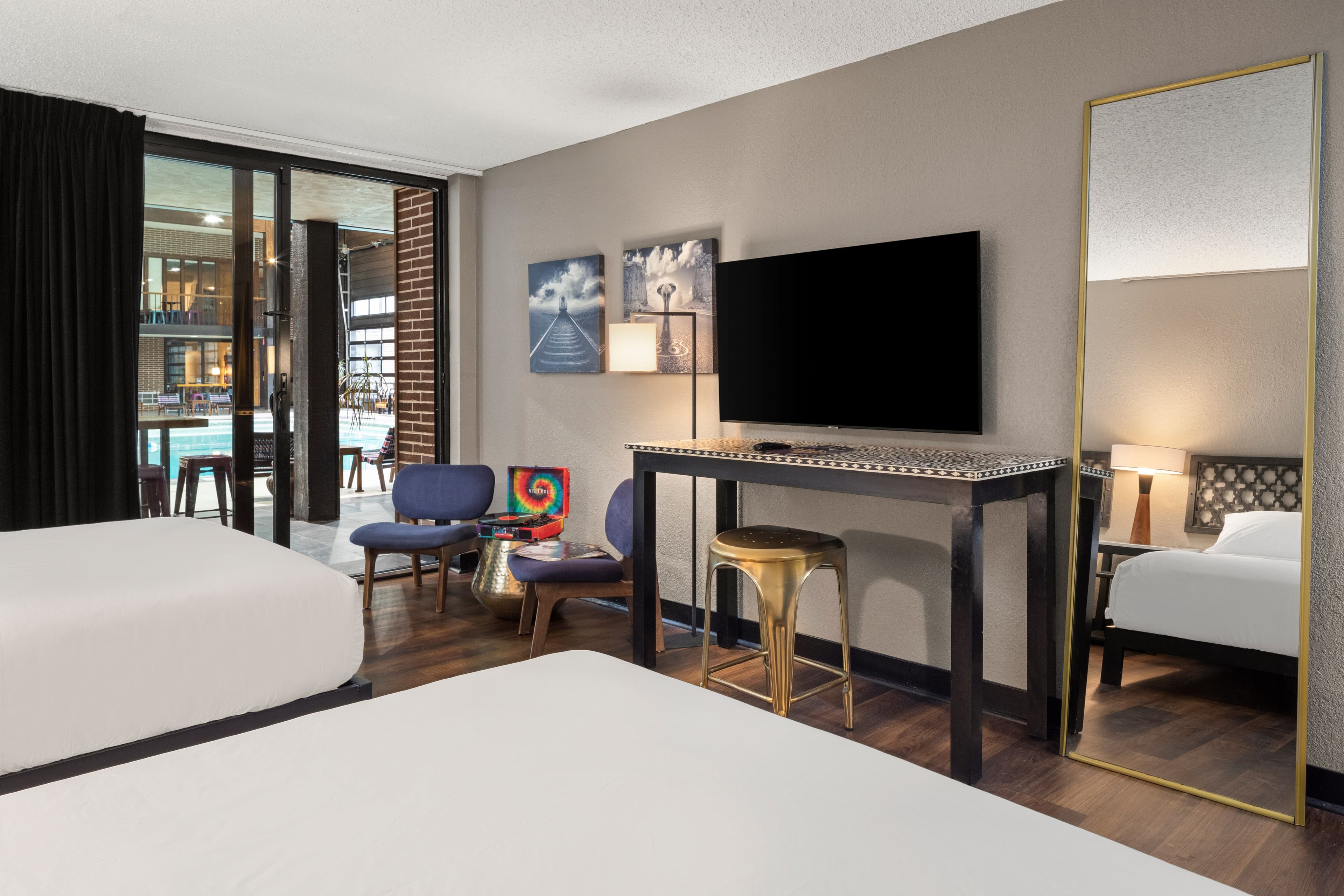 The Highlander Hotel Iowa City, an Ascend Collection Hotel — 70