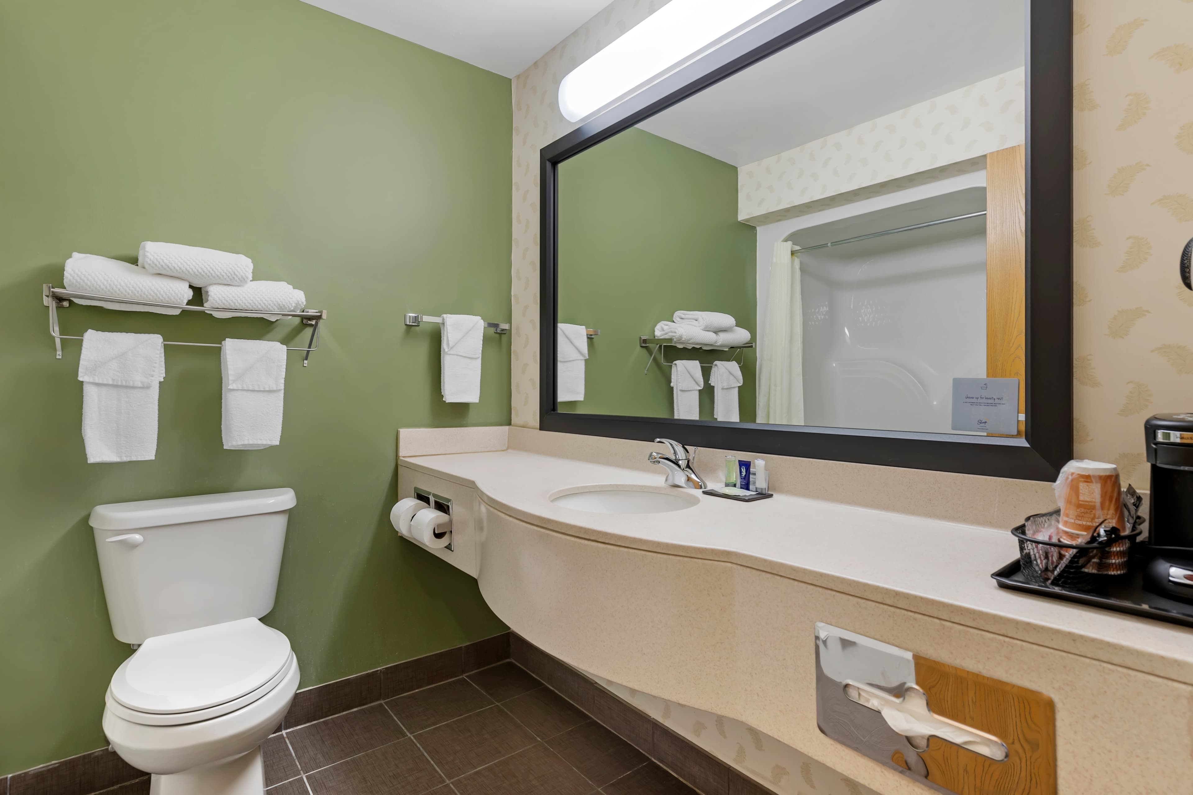 Sleep Inn & Suites Charles City — 14