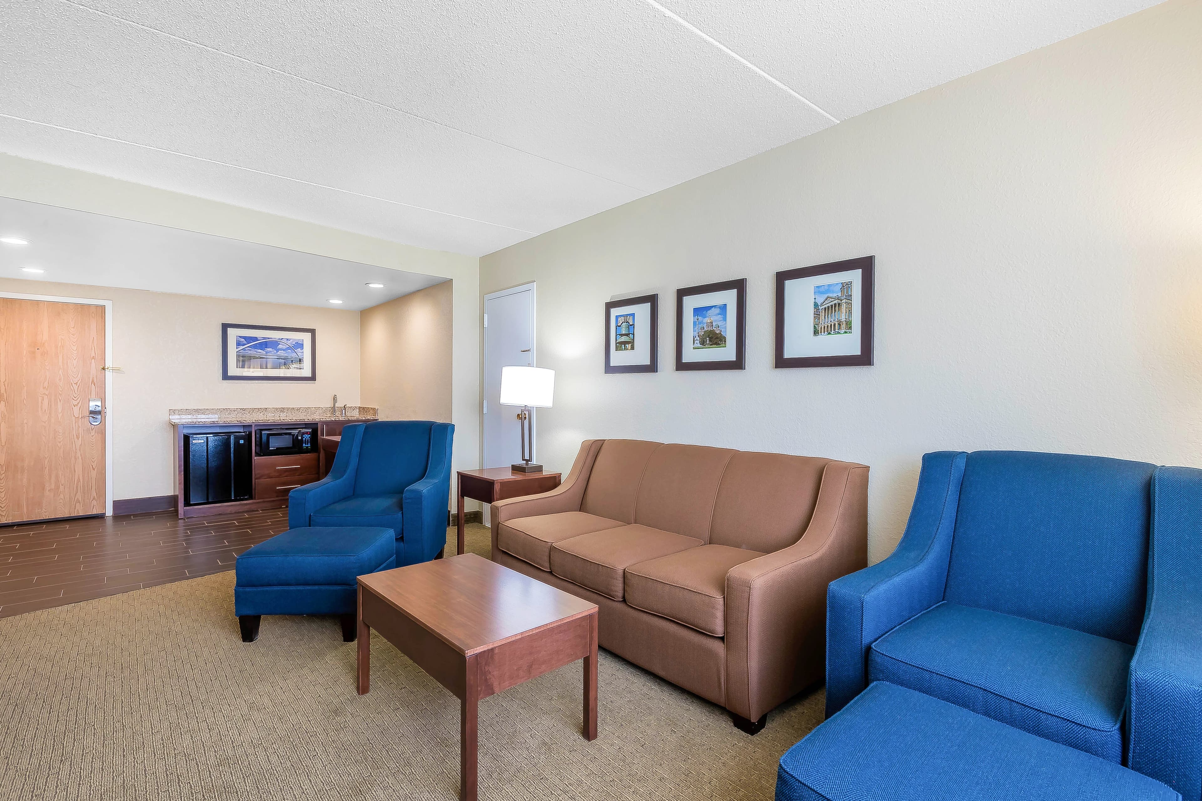 Comfort Inn & Suites Event Center — 14