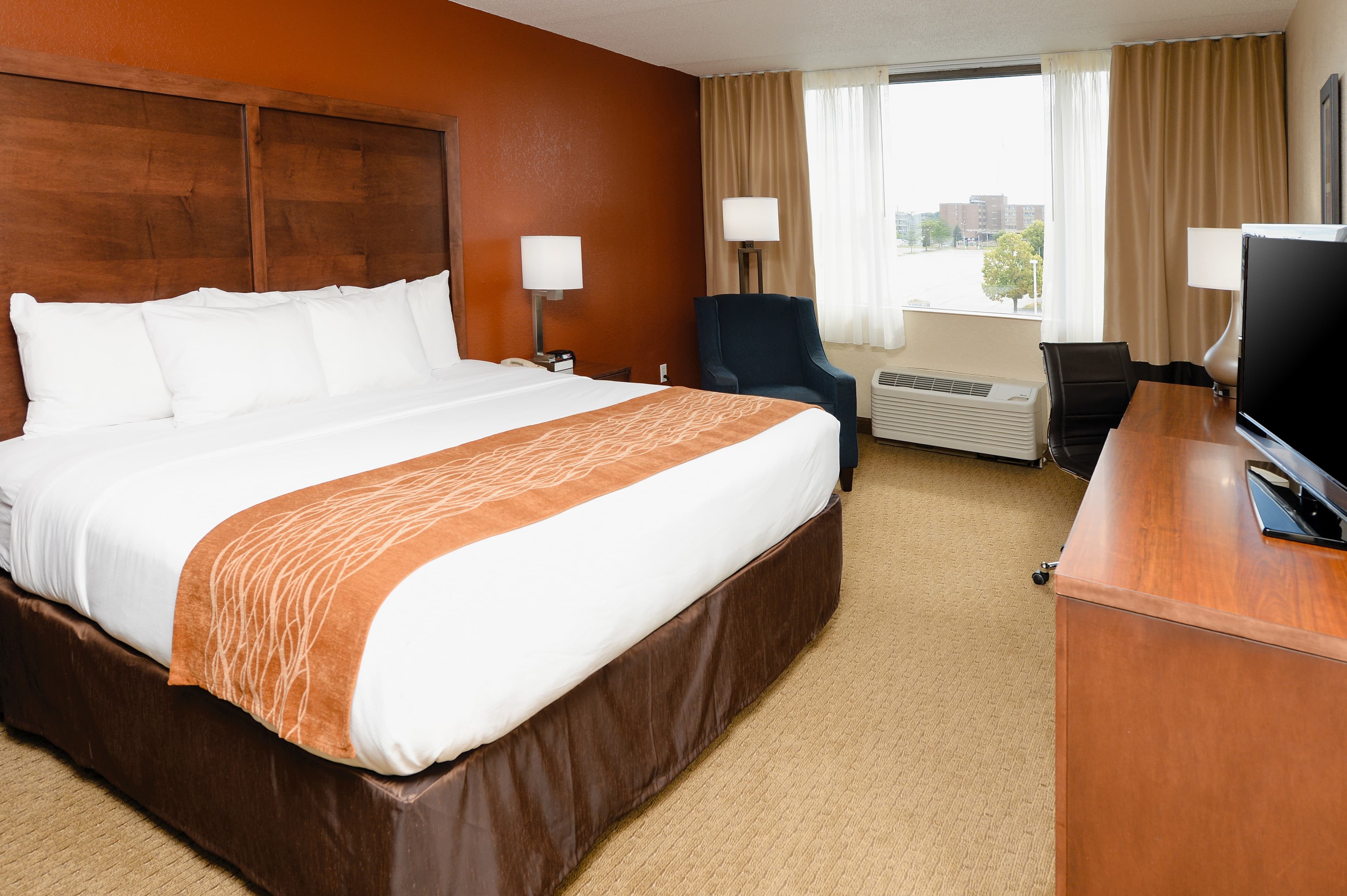 Comfort Inn & Suites Event Center — 3